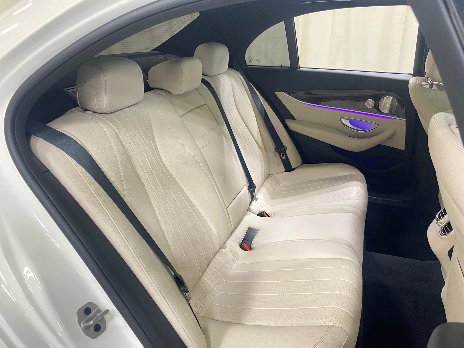 Thumbnail: 2022 Mercedes-Benz E-Class - 5