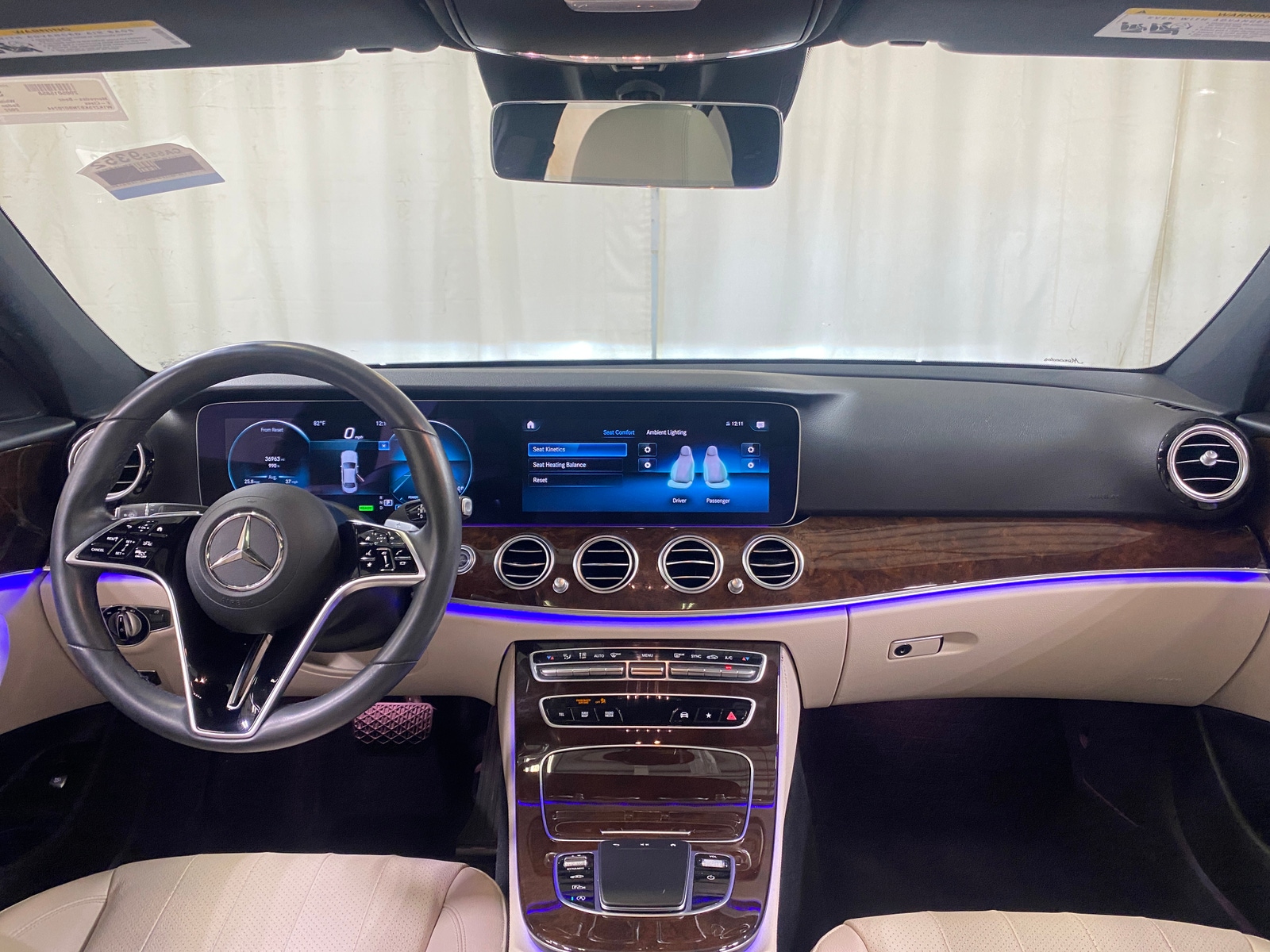Thumbnail: 2022 Mercedes-Benz E-Class - 2