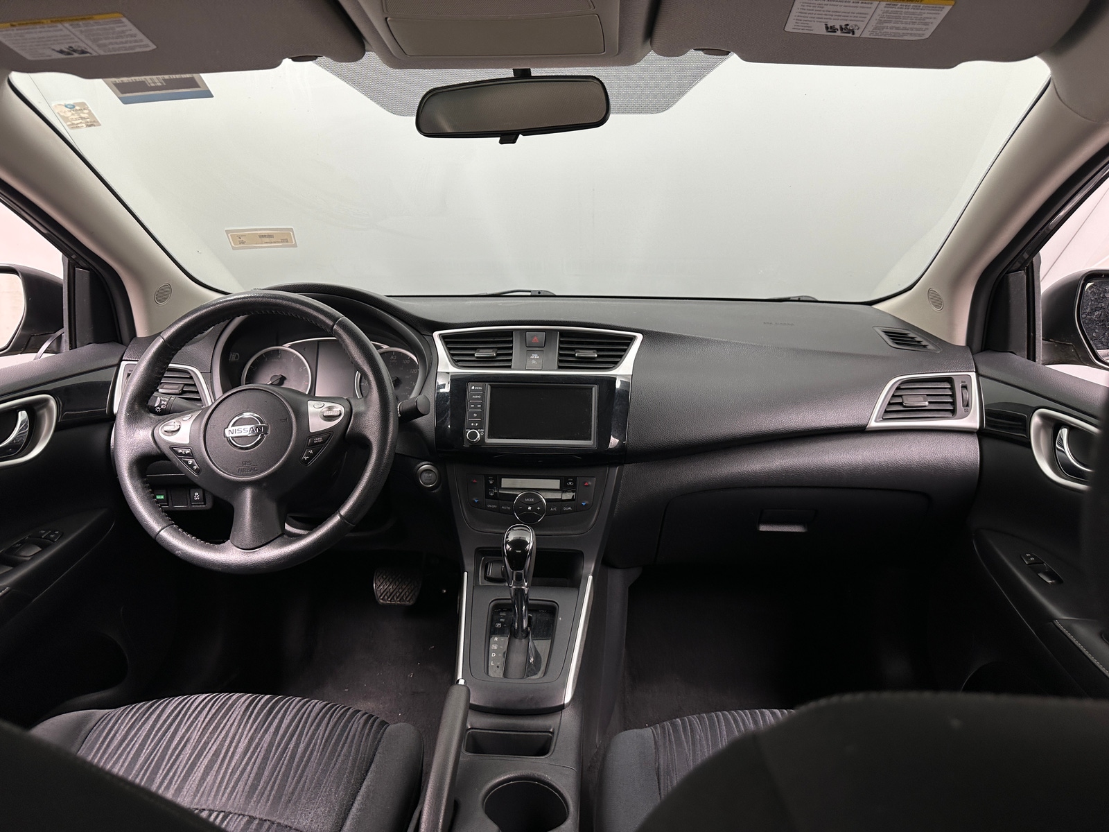 Thumbnail: 2019 Nissan Sentra - 3