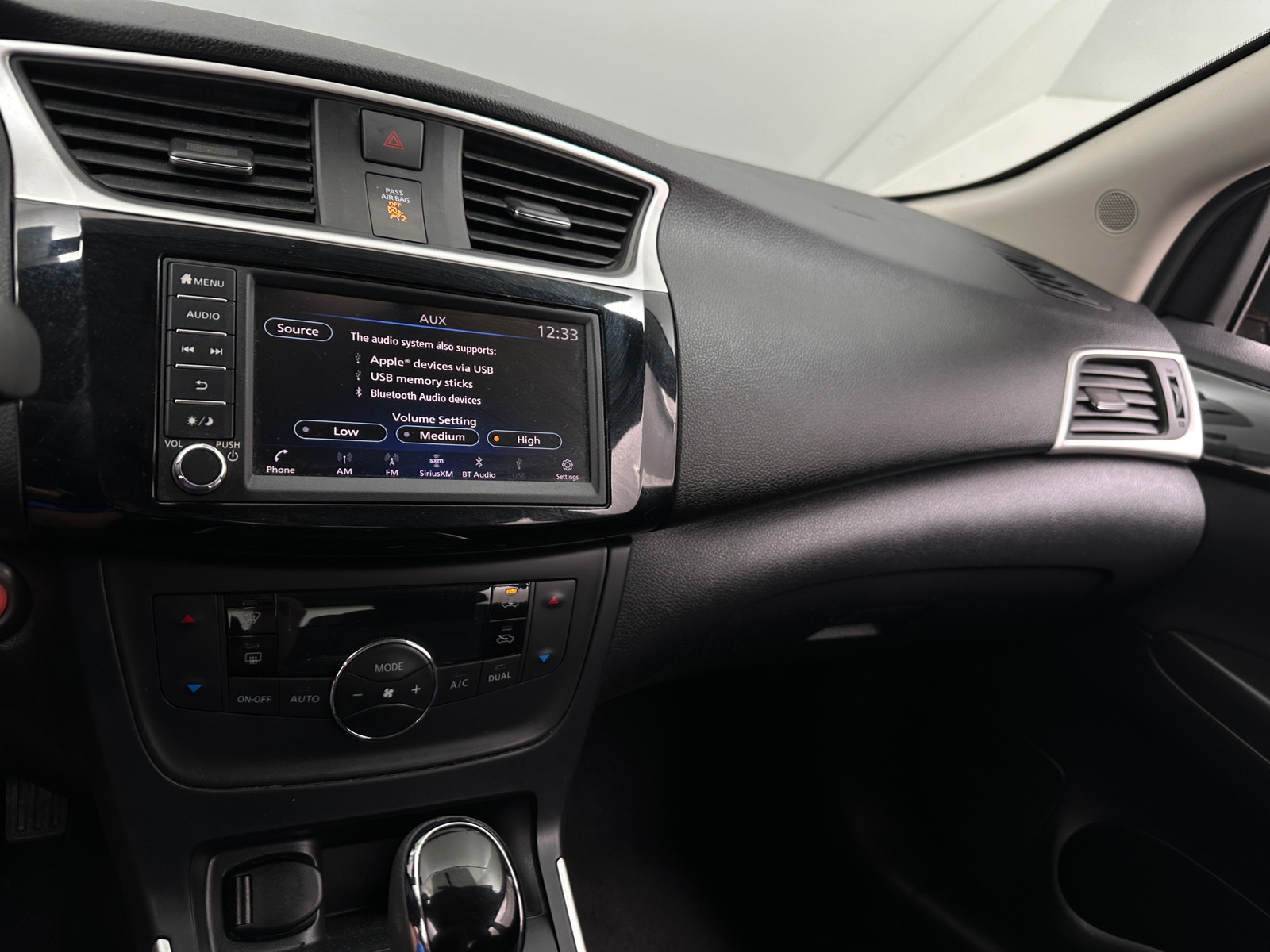 Thumbnail: 2019 Nissan Sentra - 4