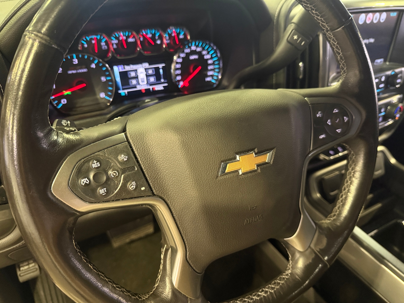 Thumbnail: 2018 Chevrolet Silverado 1500 - 4