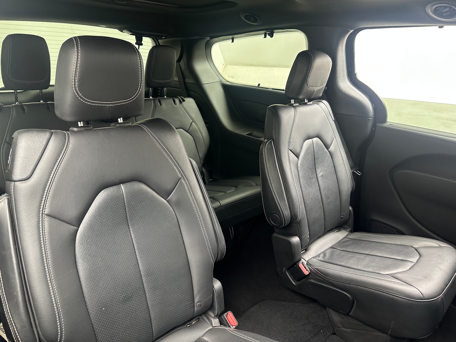 Thumbnail: 2020 Chrysler Pacifica - 5