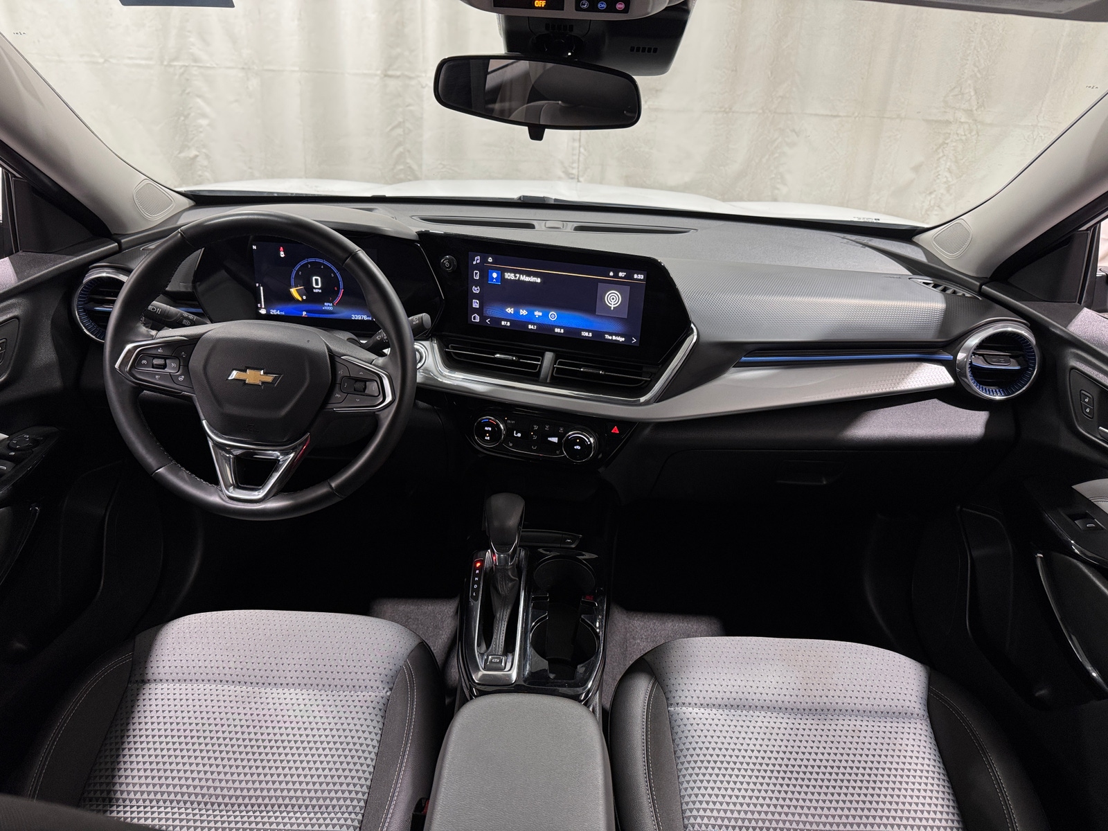 Thumbnail: 2025 Chevrolet Trax - 2