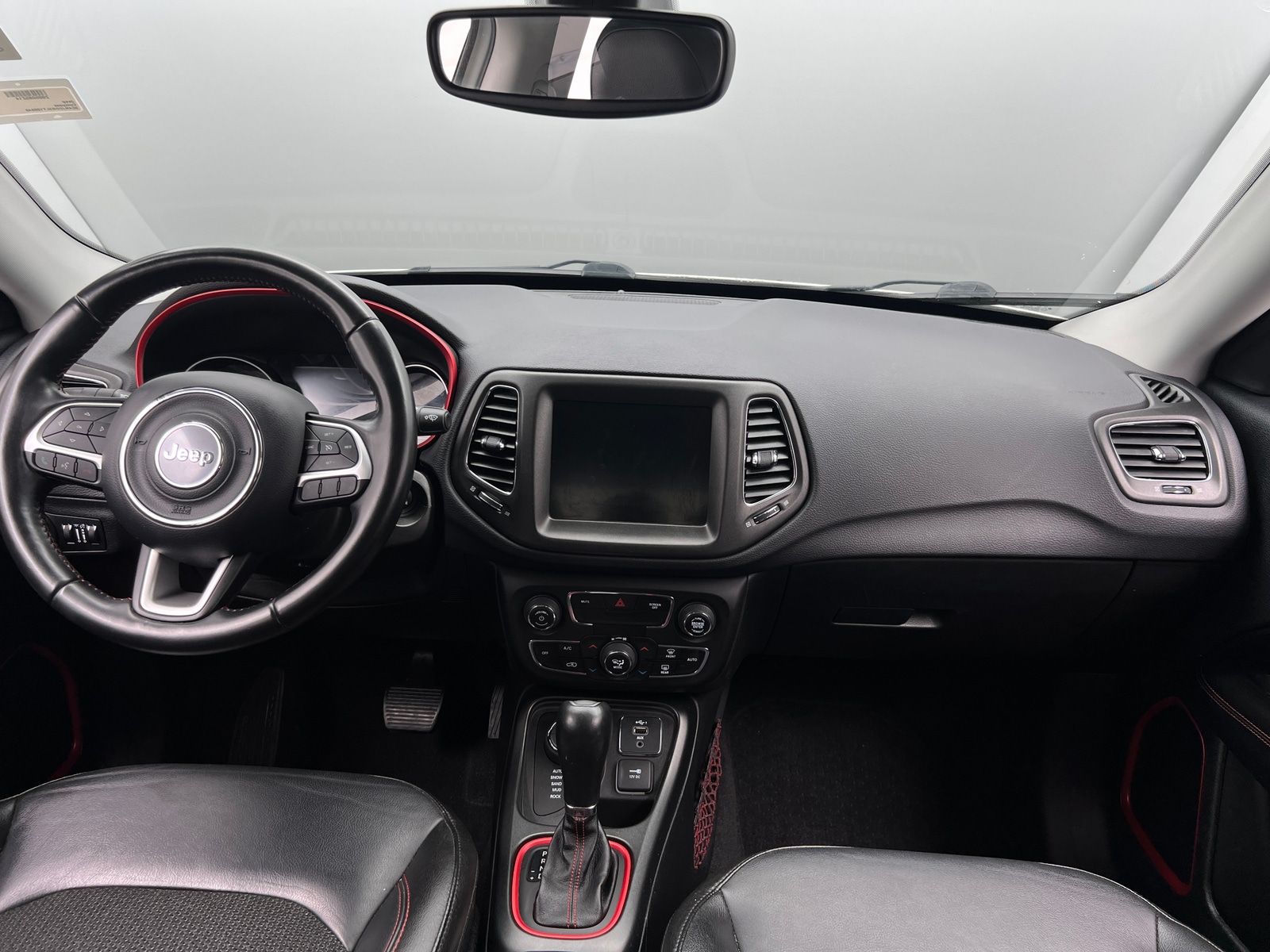 Thumbnail: 2020 Jeep Compass - 3