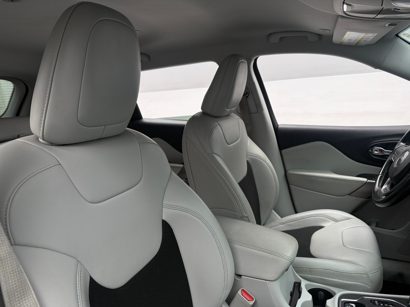 Thumbnail: 2020 Jeep Cherokee - 2