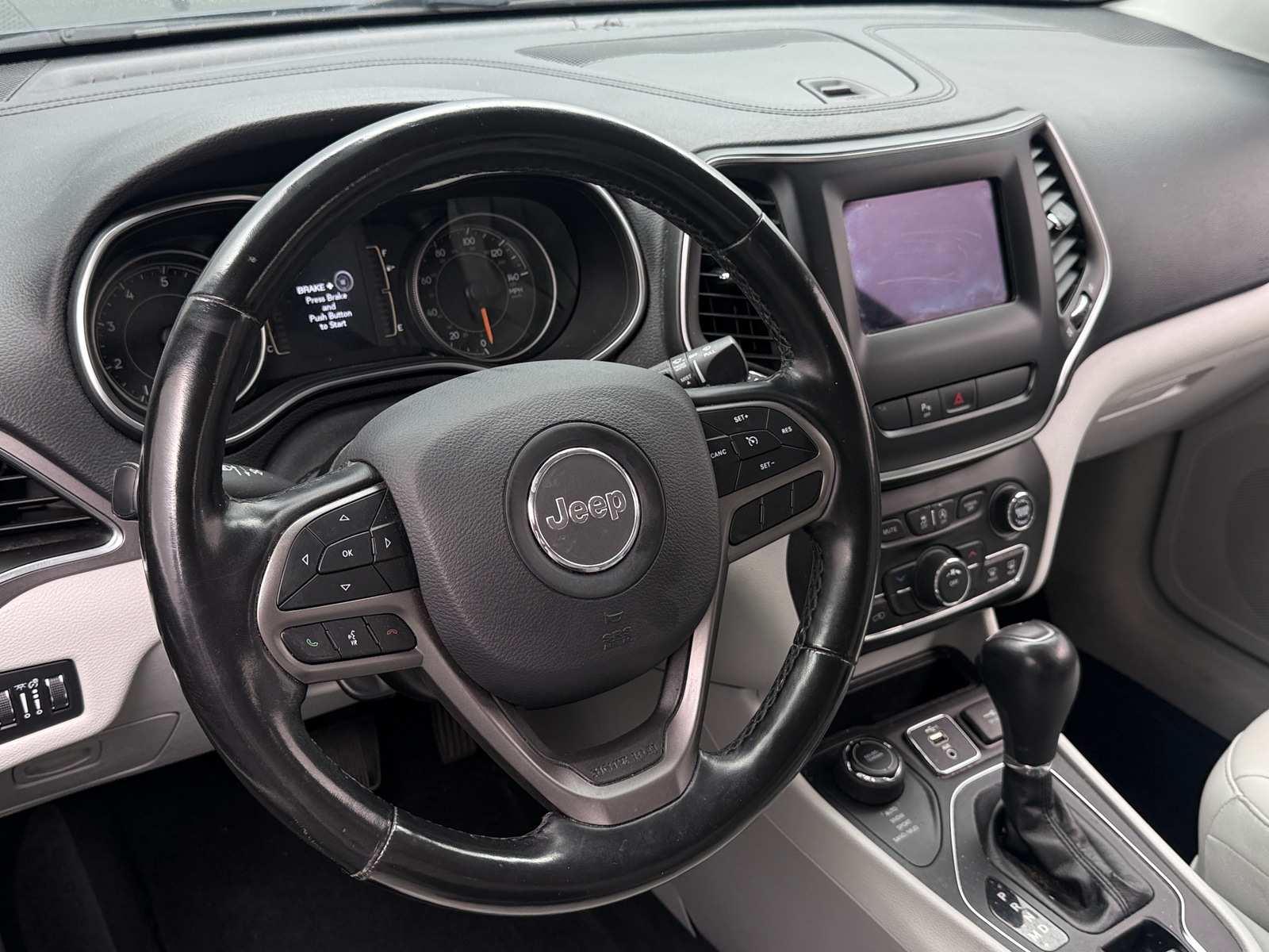 Thumbnail: 2020 Jeep Cherokee - 5