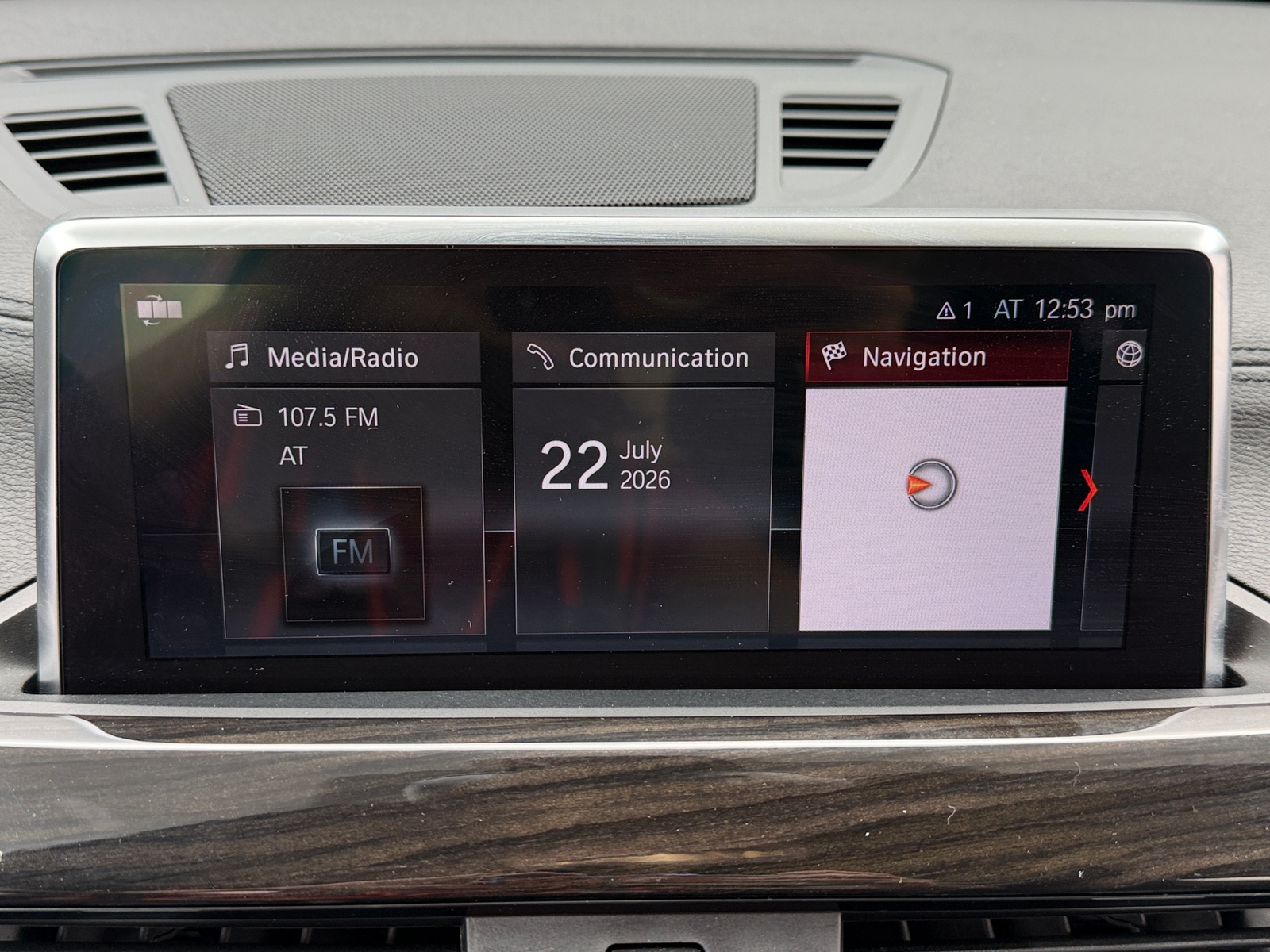 Thumbnail: 2021 BMW X1 - 3