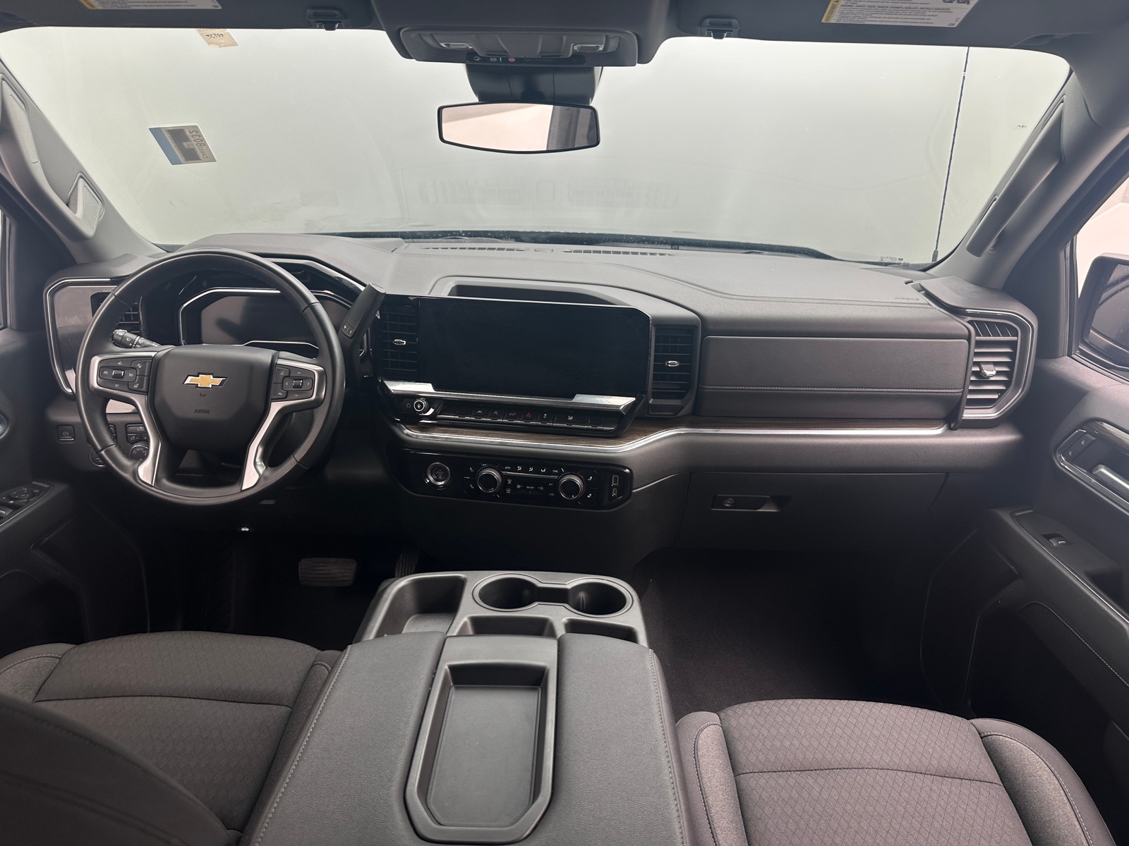 Thumbnail: 2023 Chevrolet Silverado 1500 - 3