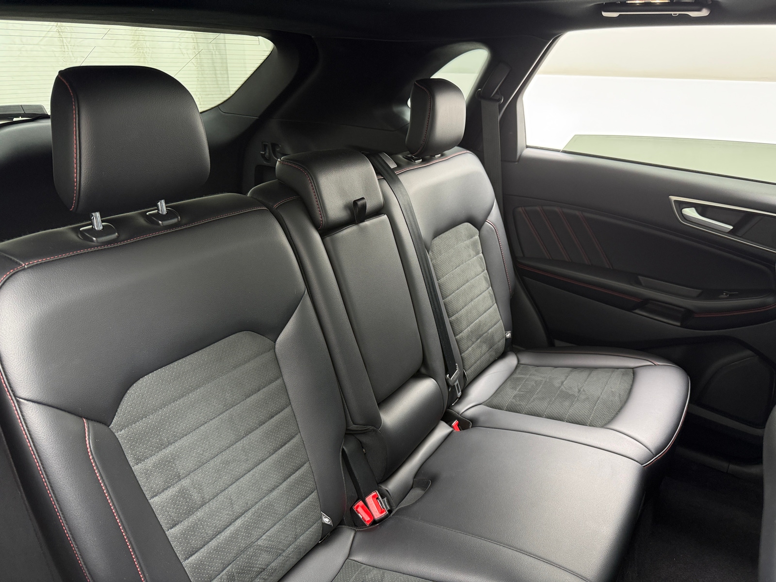Thumbnail: 2022 Ford Edge - 5