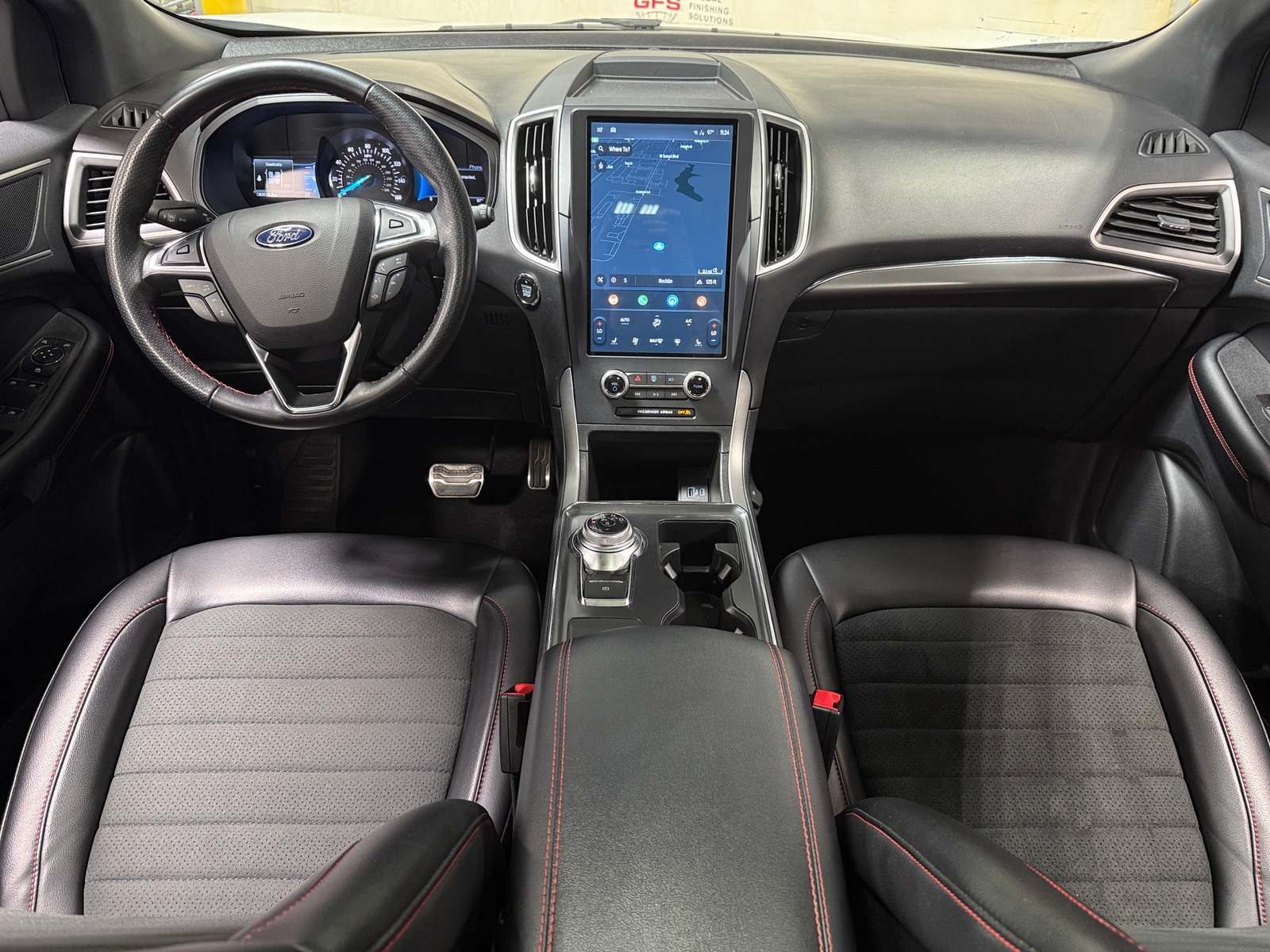 Thumbnail: 2022 Ford Edge - 2