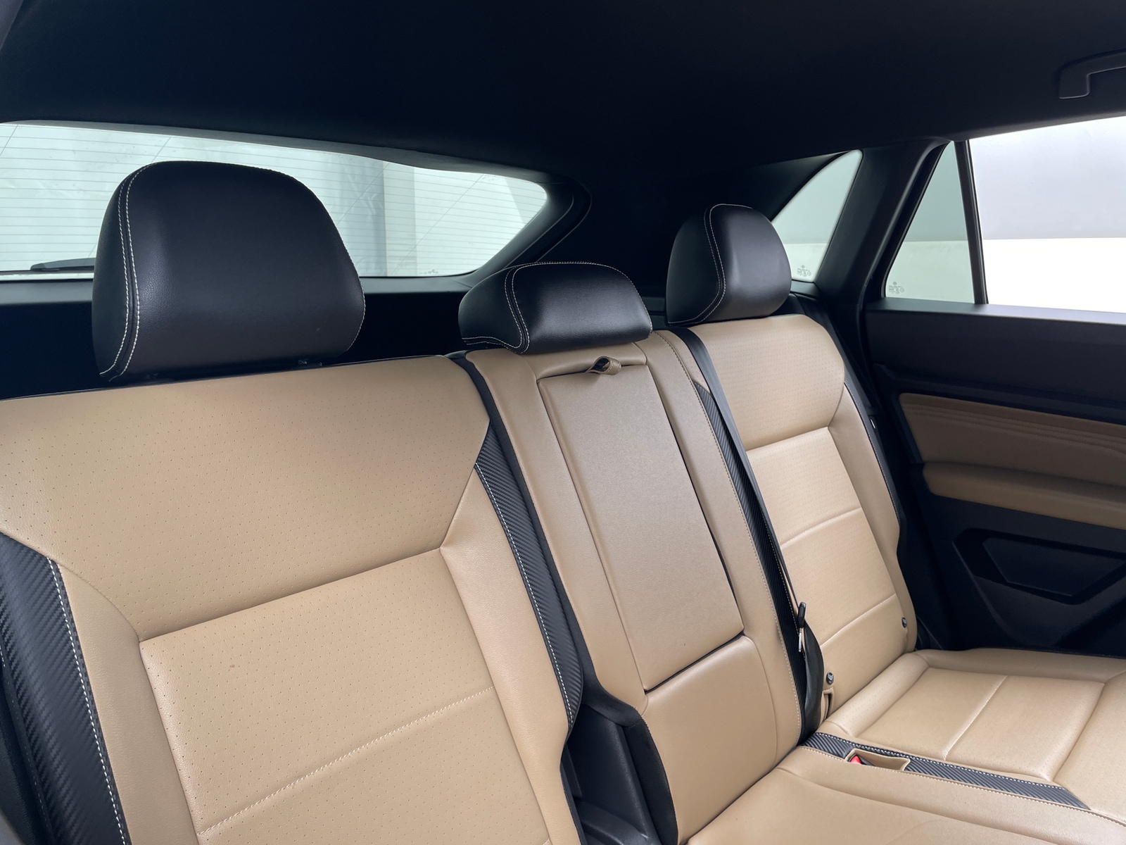 Thumbnail: 2021 Volkswagen Atlas - 6