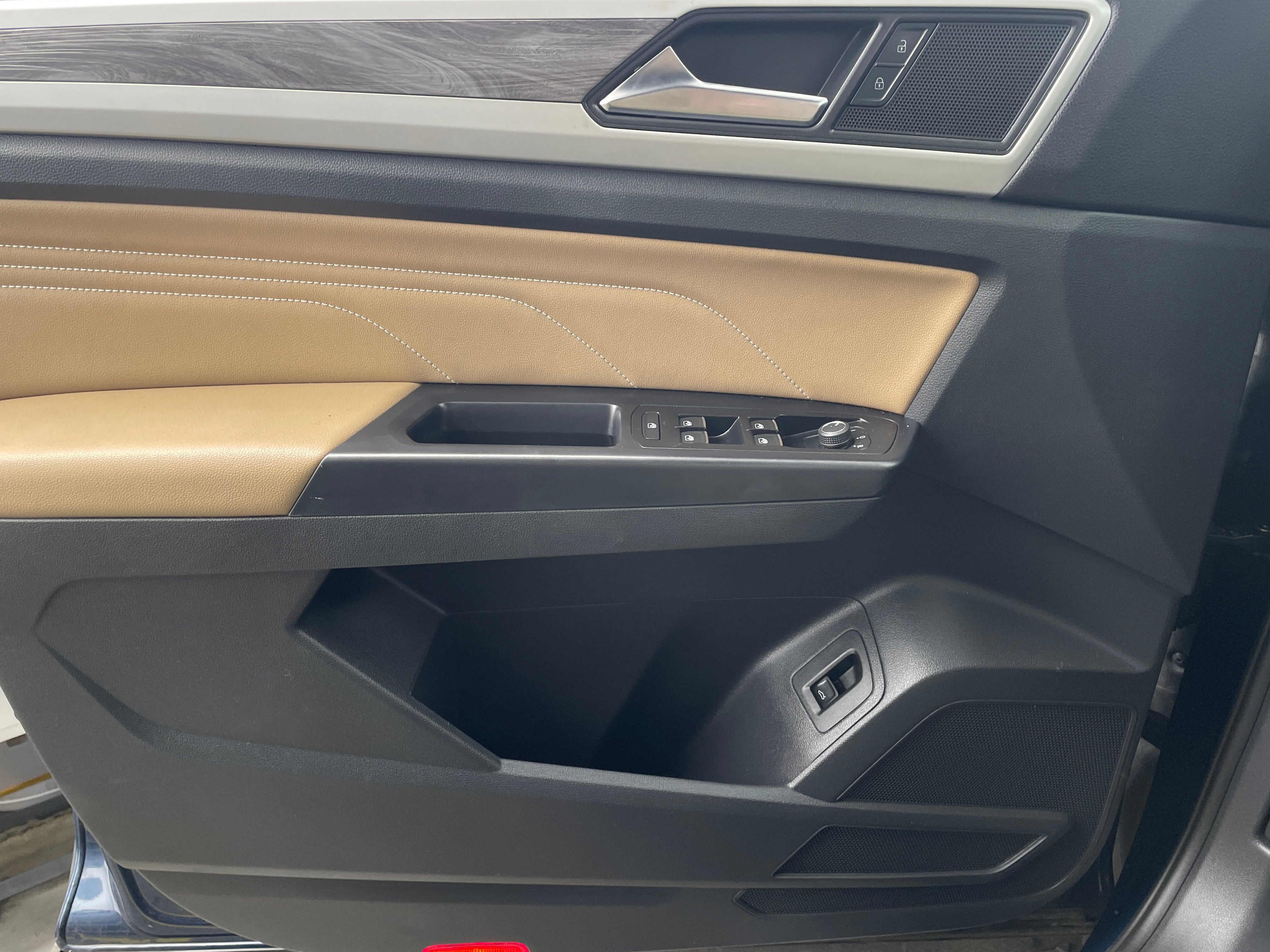 2021 Volkswagen Atlas Cross Sport SE - Photo 9