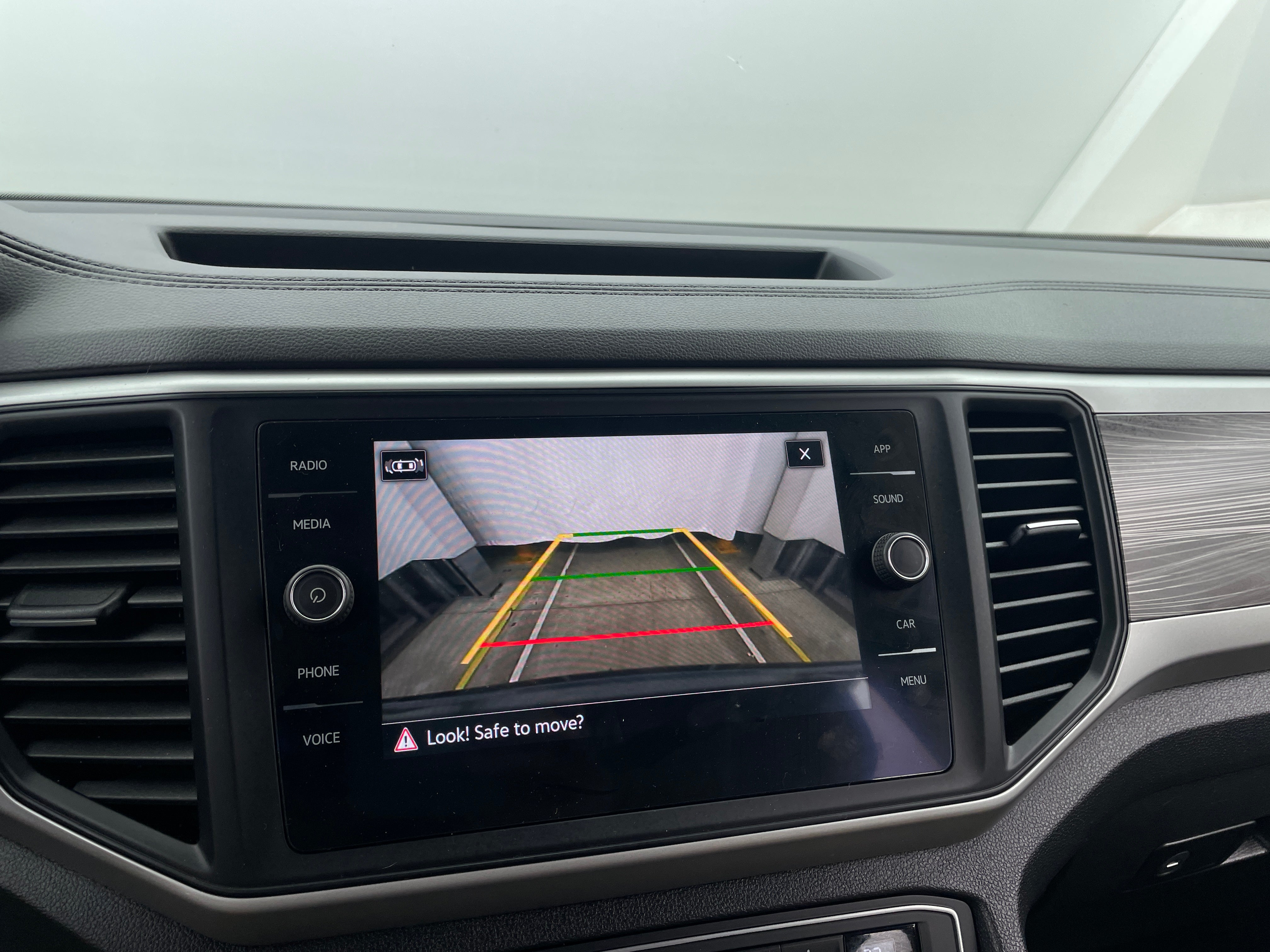 2021 Volkswagen Atlas Cross Sport SE - Photo 12