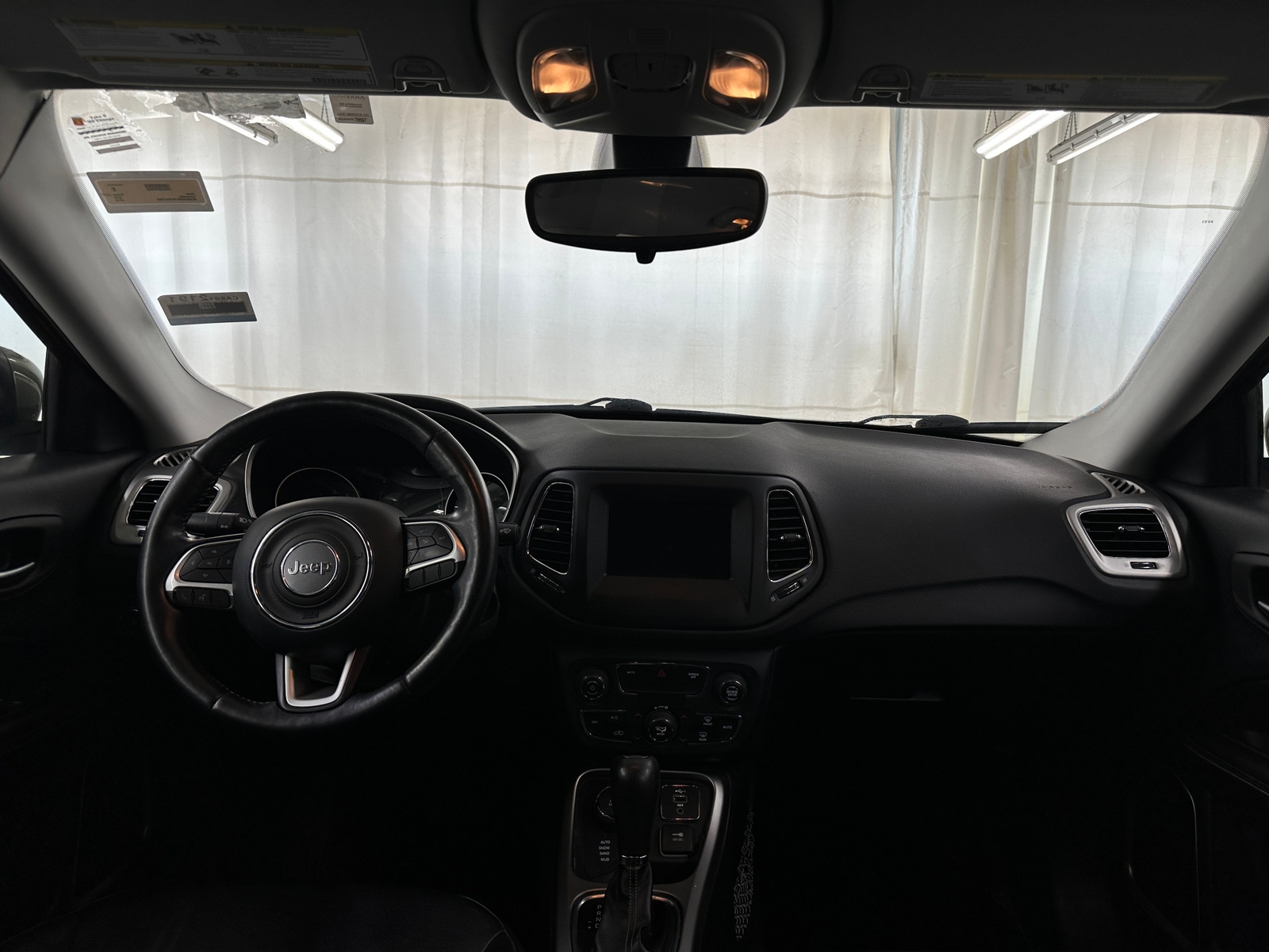 Thumbnail: 2019 Jeep Compass - 3