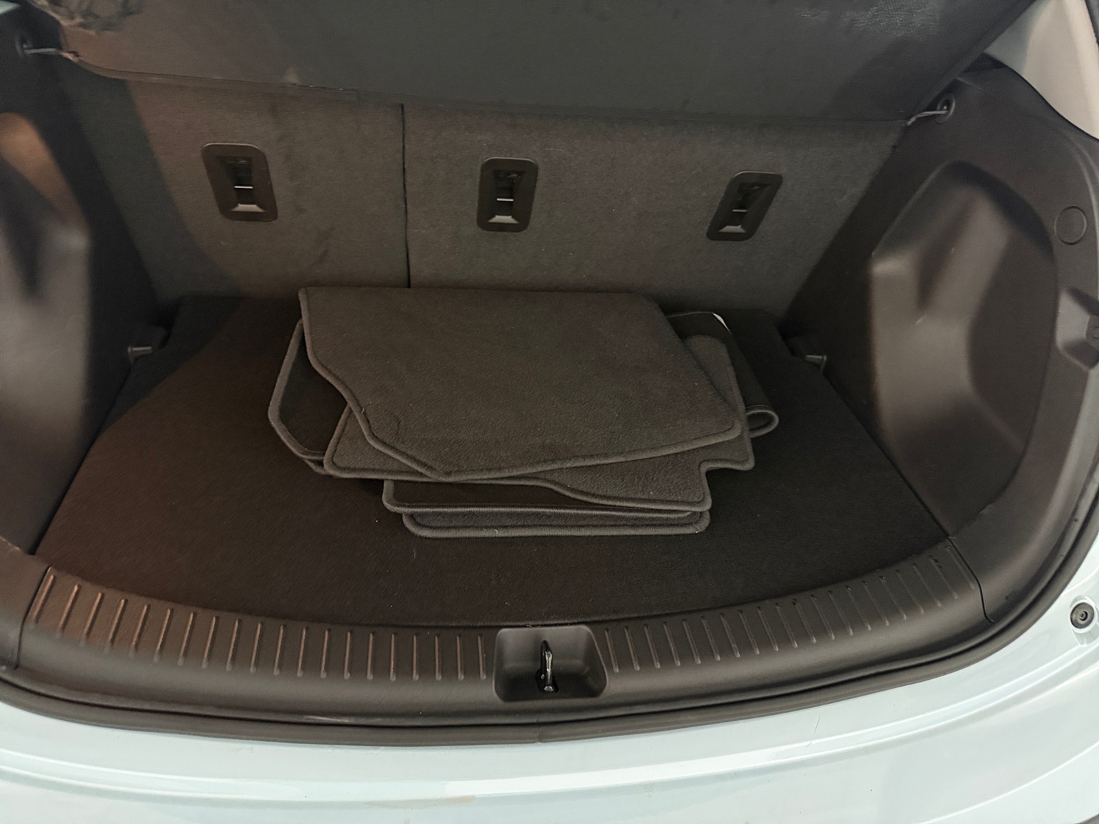 Thumbnail: 2023 Chevrolet Bolt EV - 6