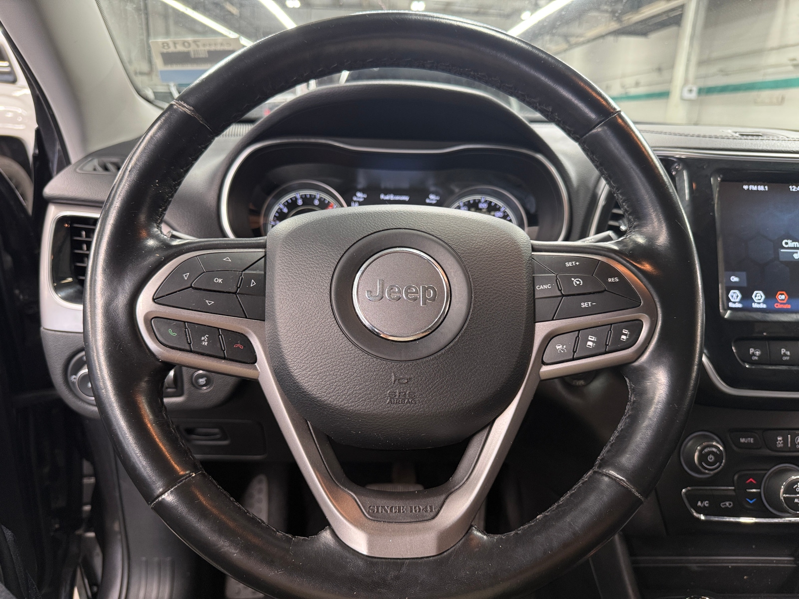 Thumbnail: 2021 Jeep Cherokee - 4
