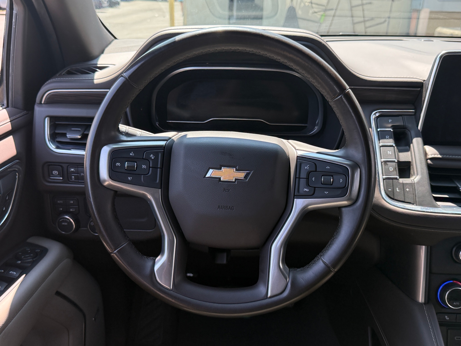 Thumbnail: 2024 Chevrolet Suburban - 4