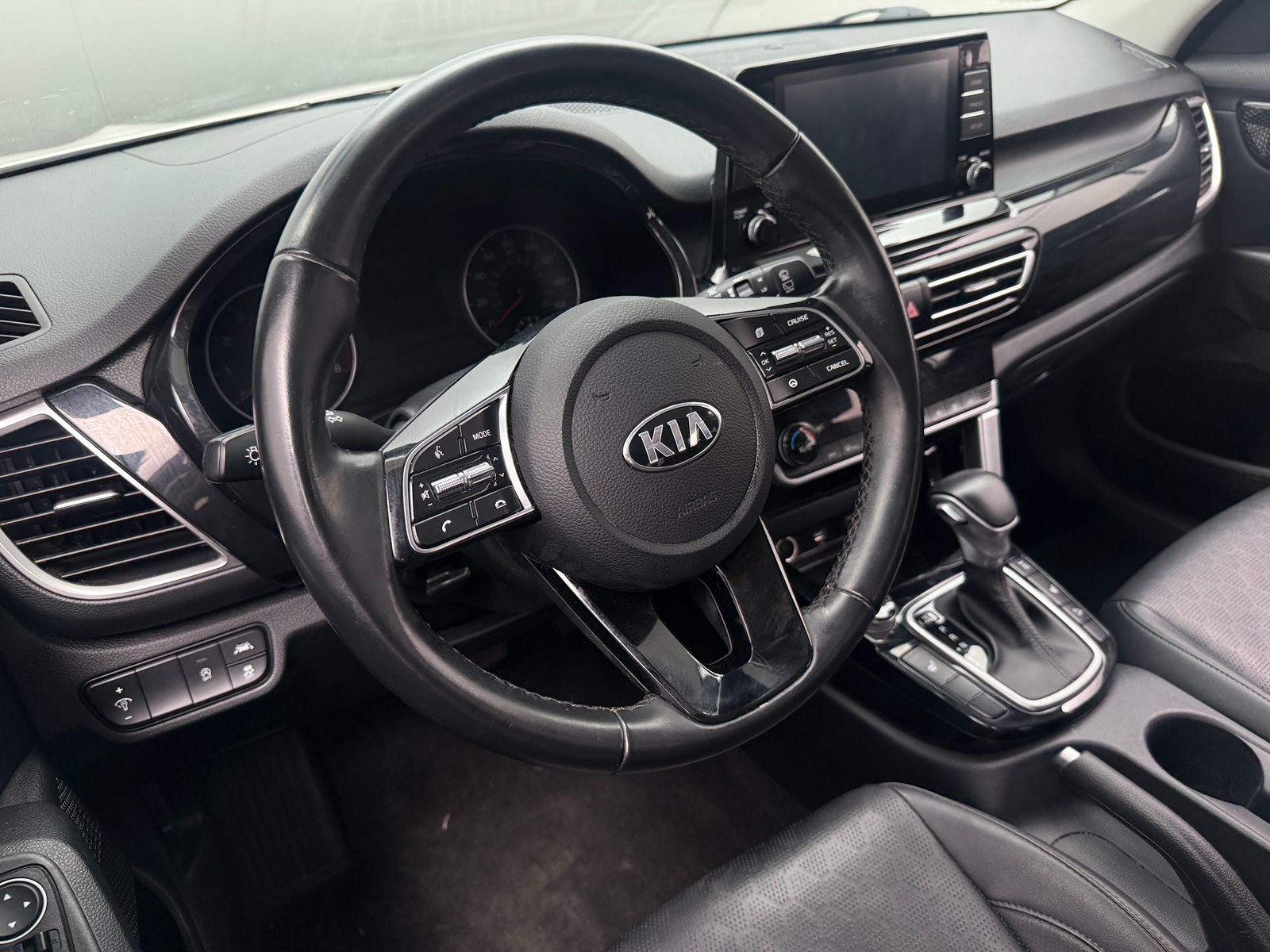 Thumbnail: 2021 Kia Seltos - 4