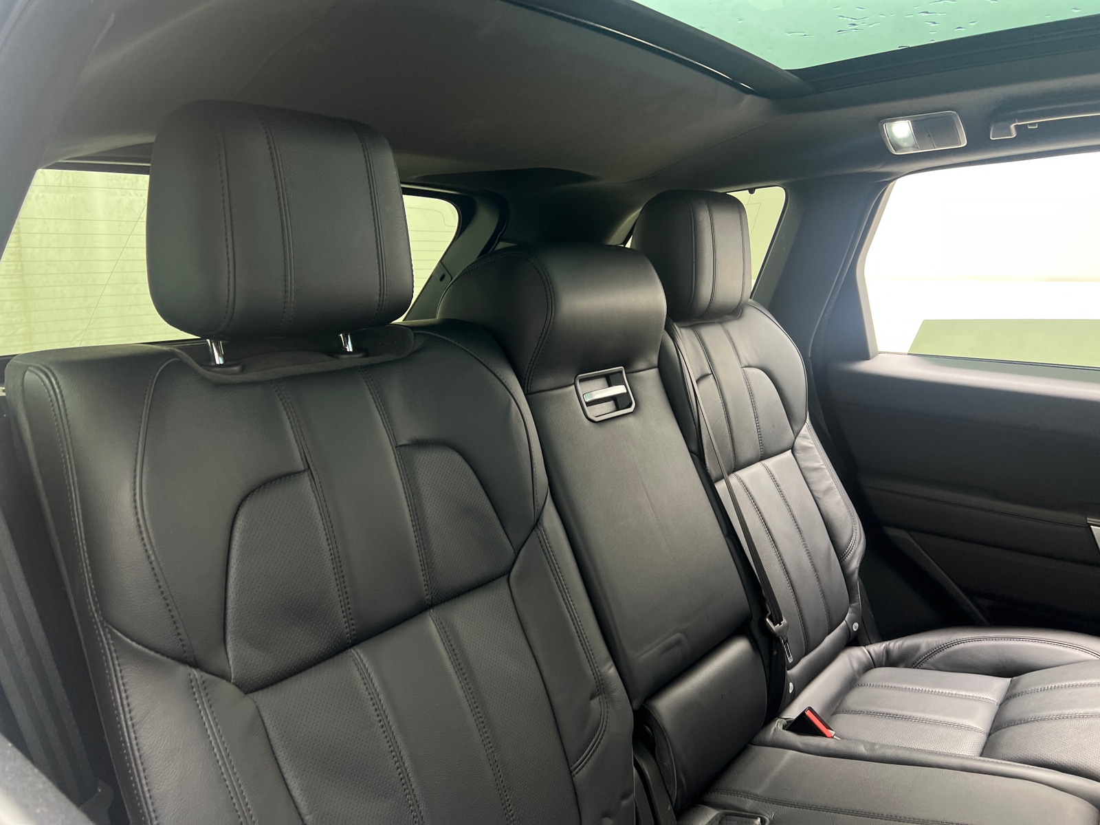 Thumbnail: 2017 Land Rover Range Rover Sport - 5