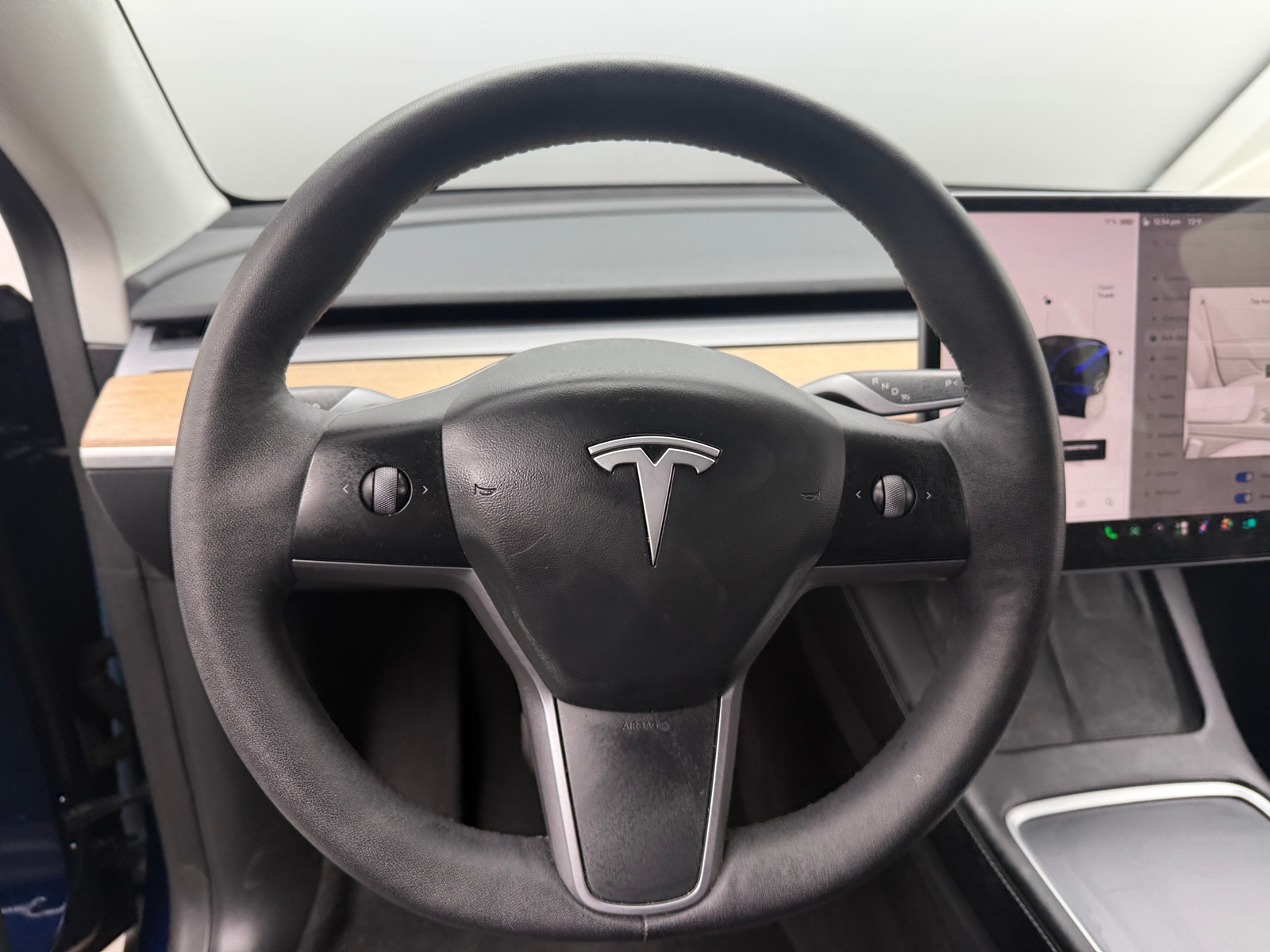 Thumbnail: 2022 Tesla Model Y - 4