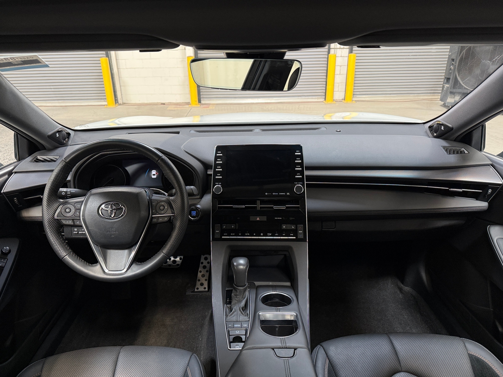 Thumbnail: 2022 Toyota Avalon - 2