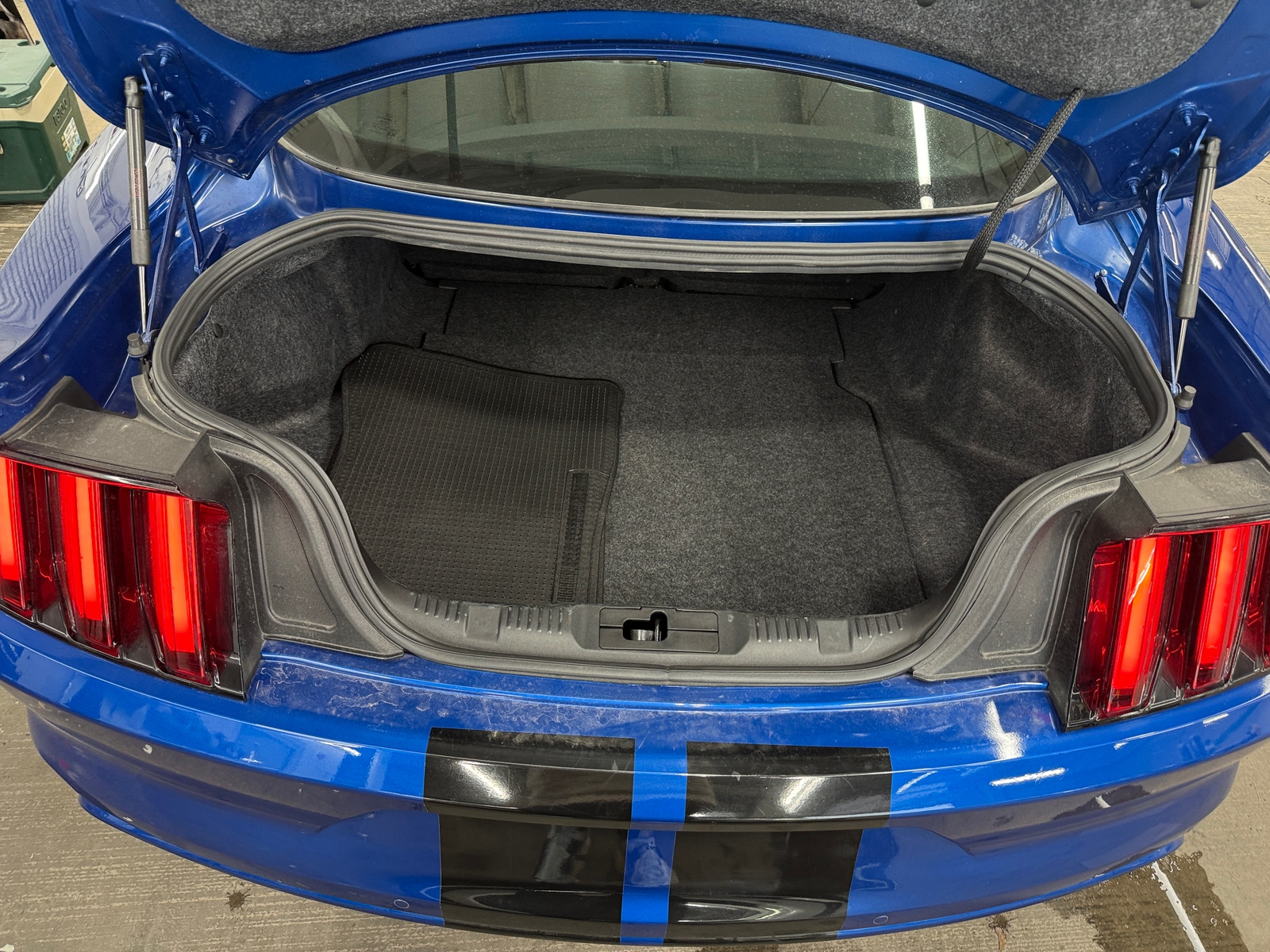 Thumbnail: 2017 Ford Mustang - 5