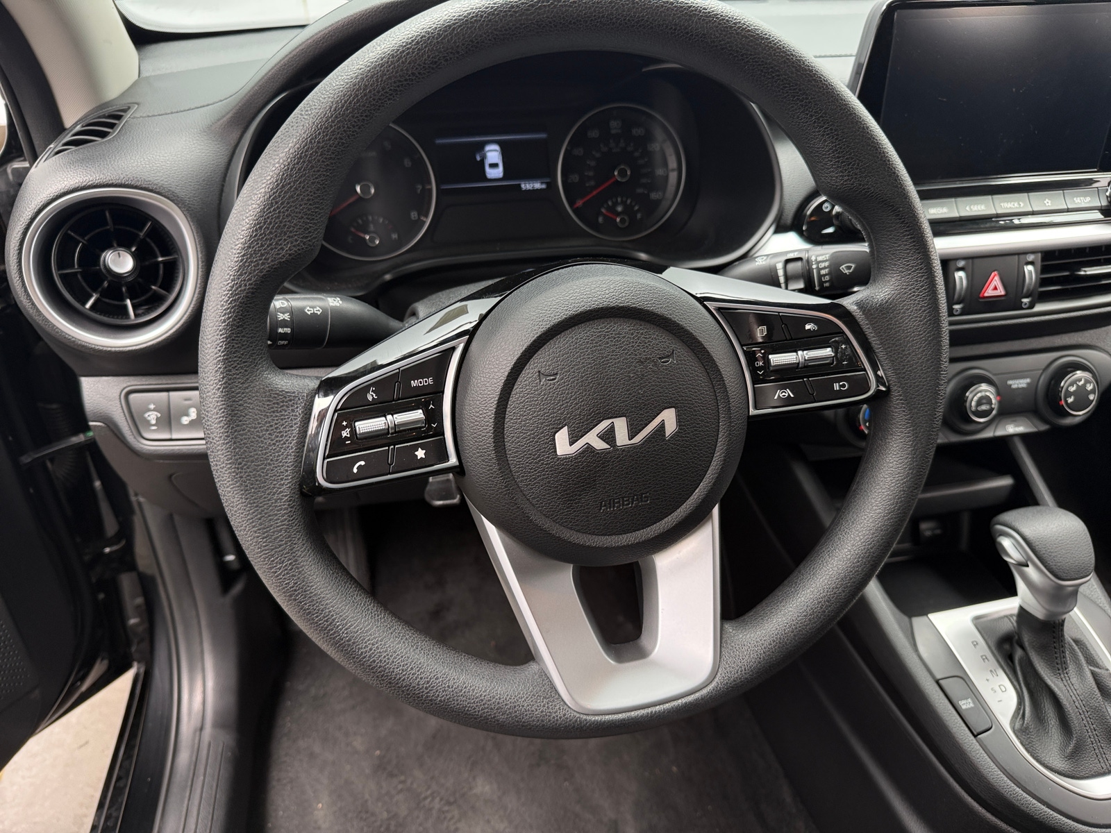 Thumbnail: 2023 Kia Forte - 5