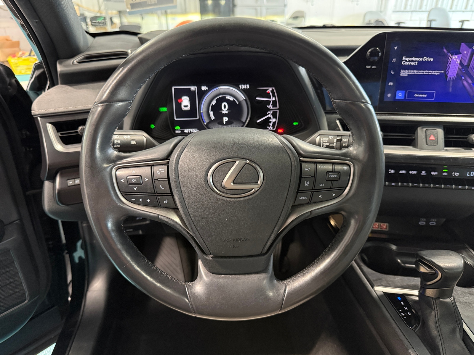Thumbnail: 2023 Lexus UX - 4