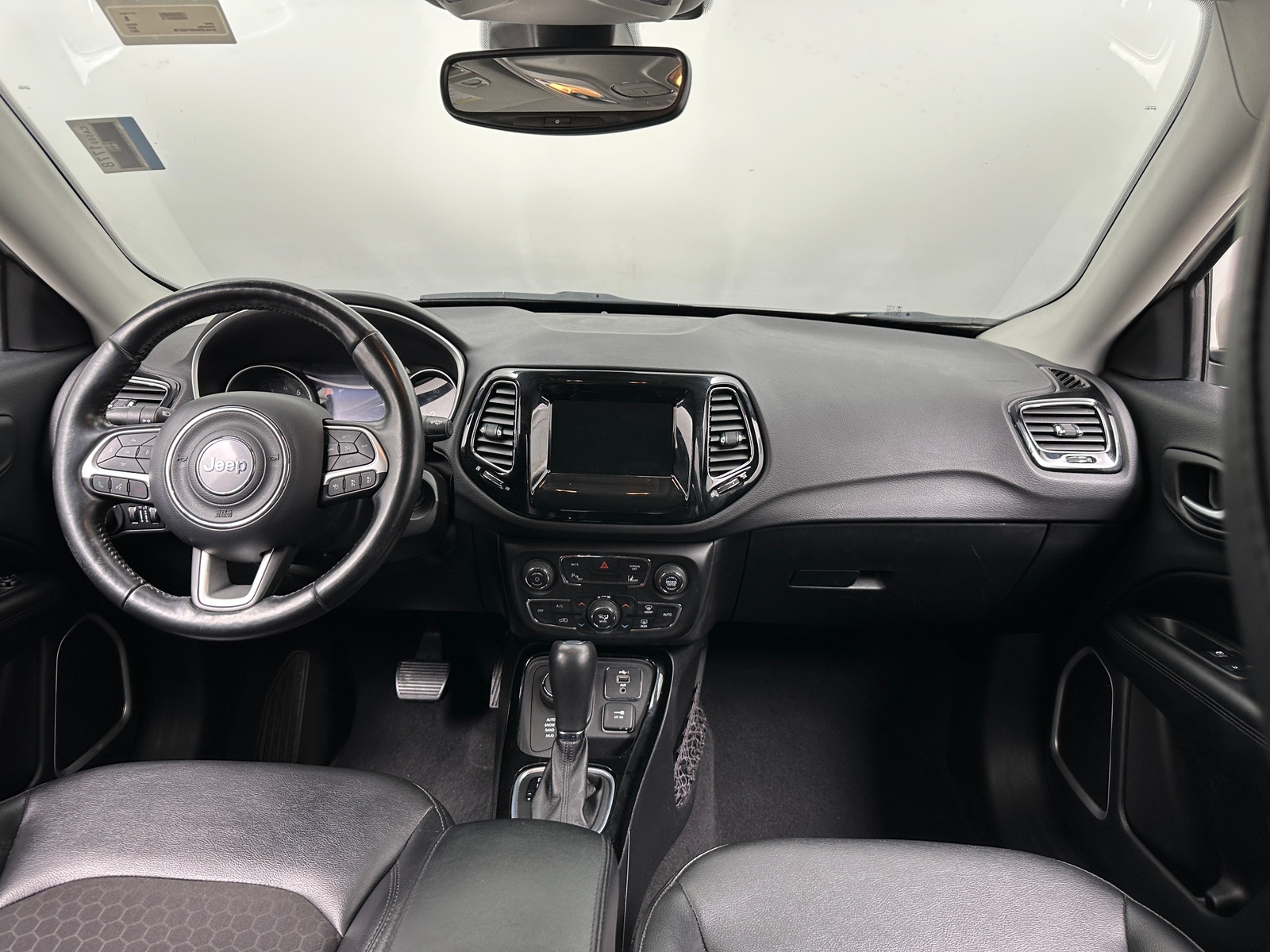 Thumbnail: 2021 Jeep Compass - 3
