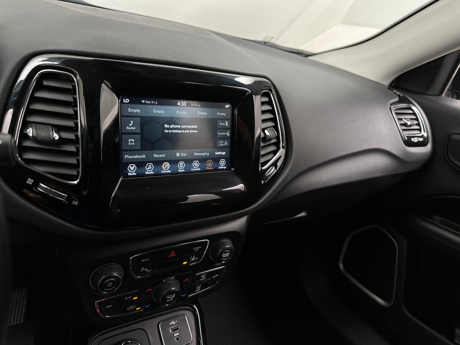 Thumbnail: 2021 Jeep Compass - 4