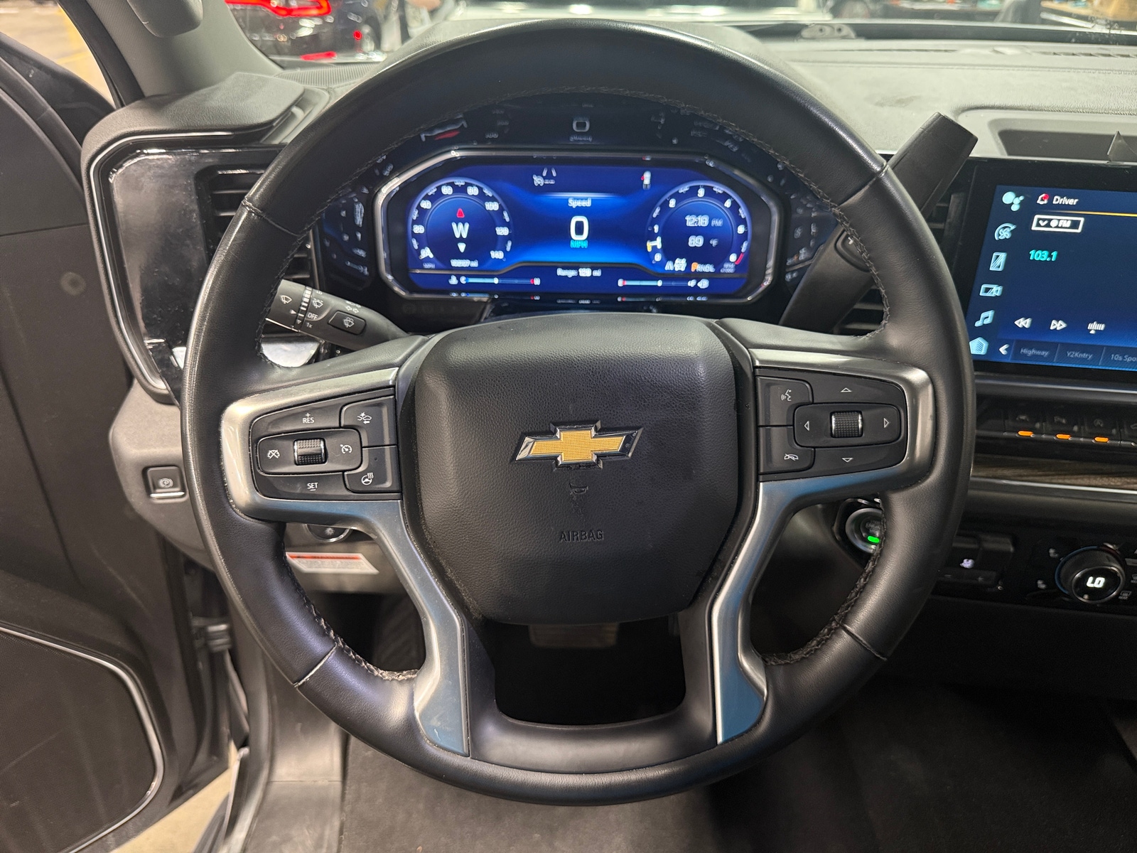 Thumbnail: 2023 Chevrolet Silverado 1500 - 5