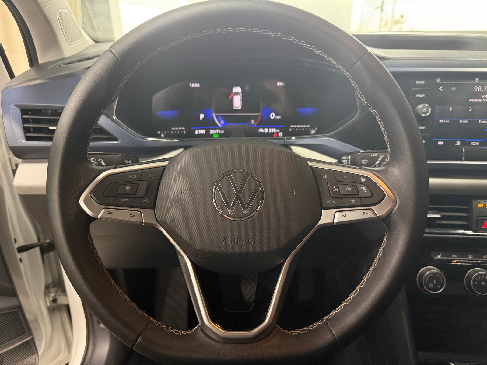 Thumbnail: 2023 Volkswagen Taos - 4