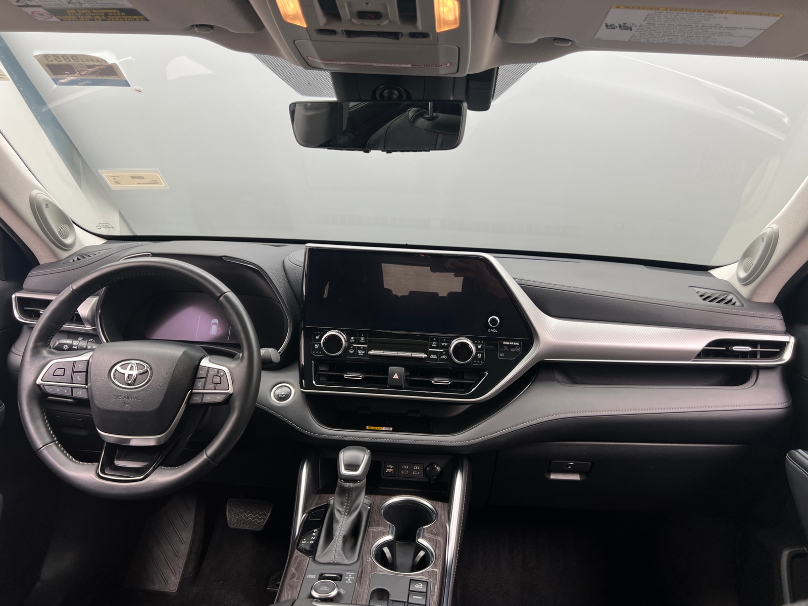 Thumbnail: 2024 Toyota Highlander - 2