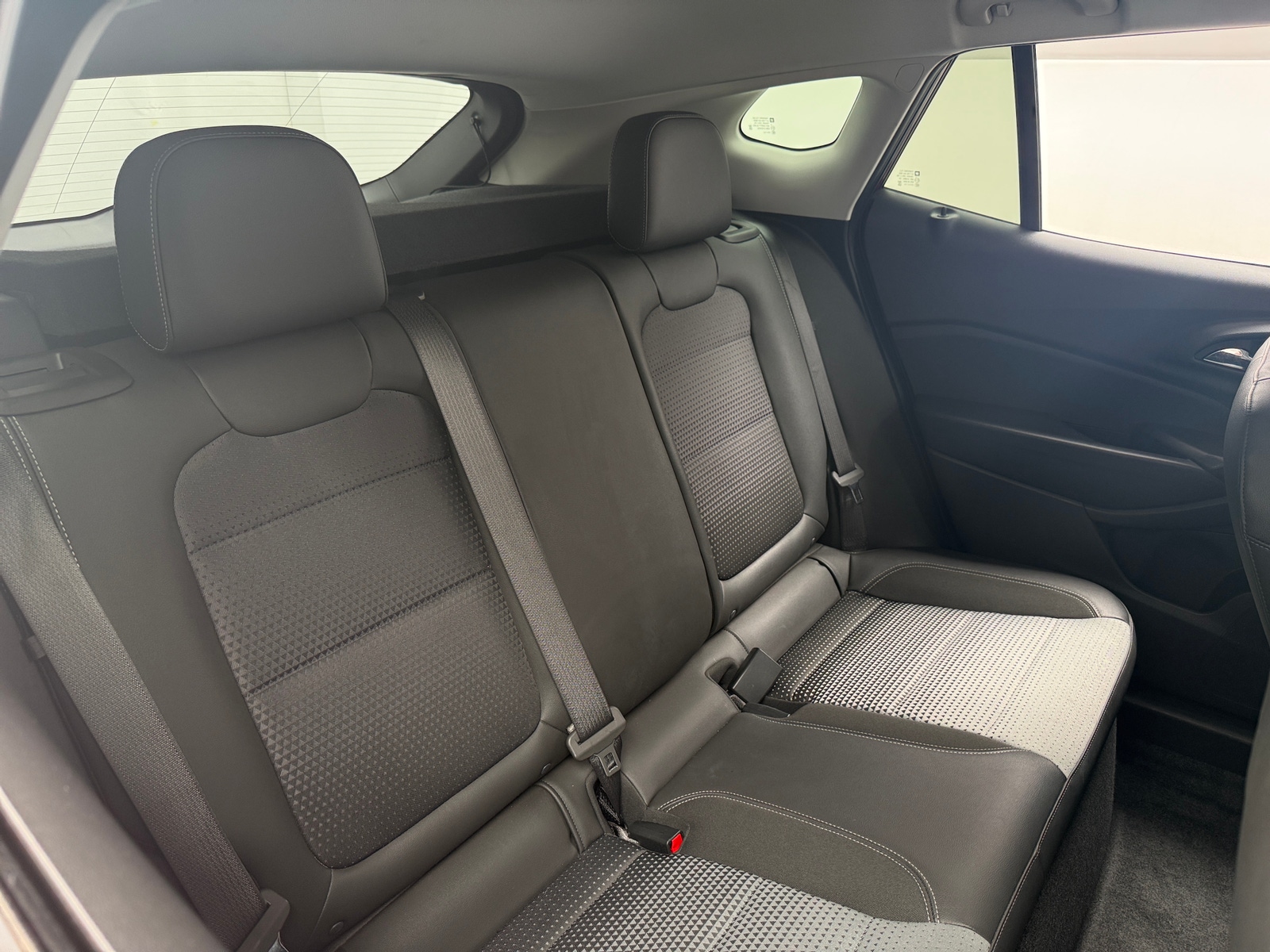 Thumbnail: 2025 Chevrolet Trax - 5