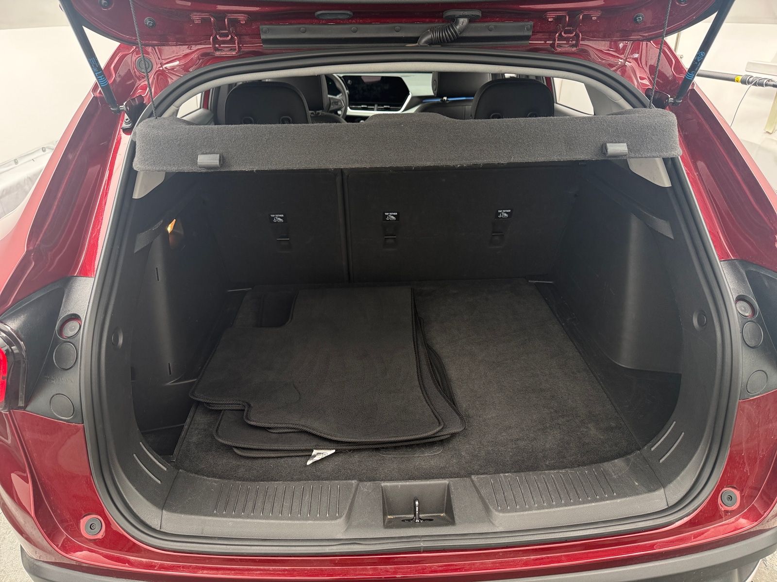 Thumbnail: 2025 Chevrolet Trax - 6