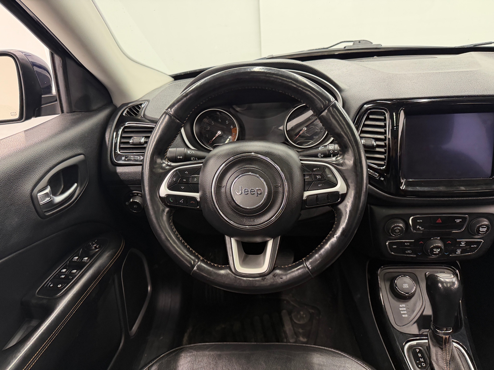 Thumbnail: 2018 Jeep Compass - 4