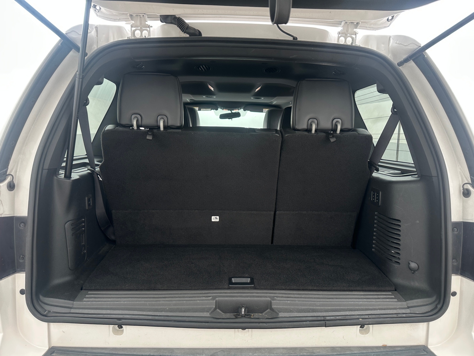 Thumbnail: 2013 Lincoln Navigator - 6
