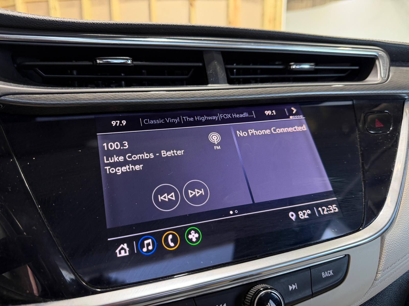 Thumbnail: 2020 Buick Encore GX - 3