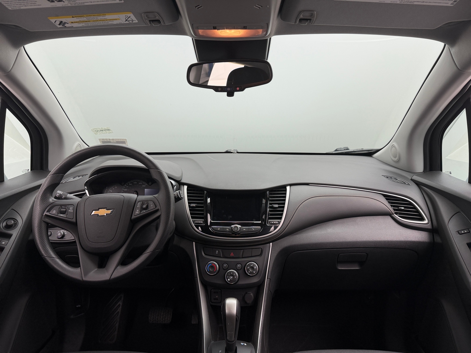 Thumbnail: 2018 Chevrolet Trax - 3