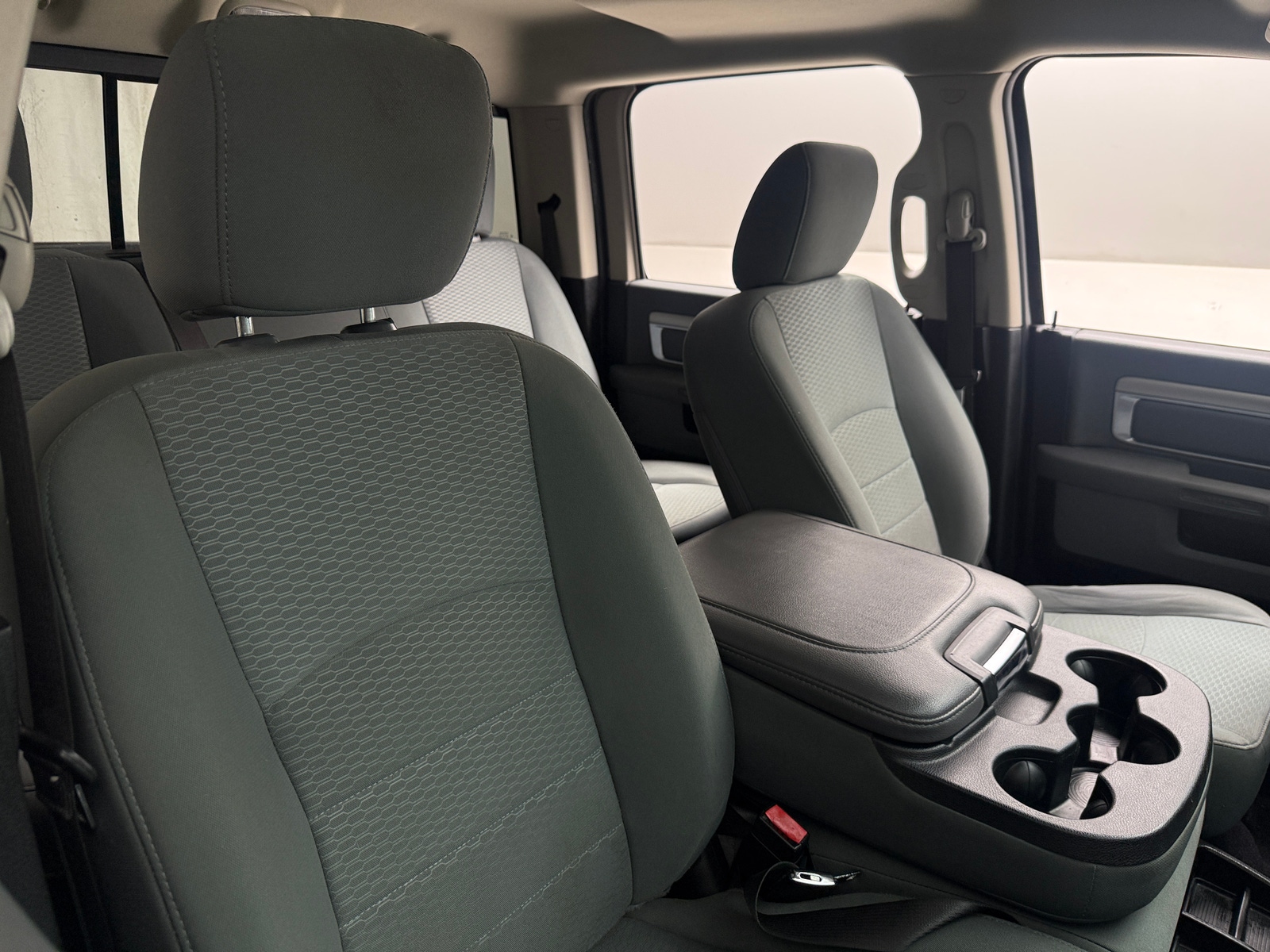 Thumbnail: 2019 RAM 1500 Classic - 2