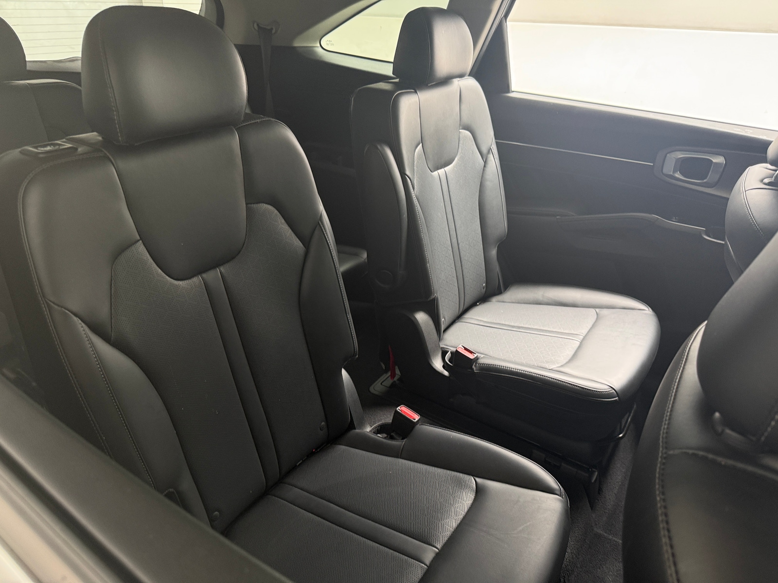 Thumbnail: 2022 Kia Sorento - 5