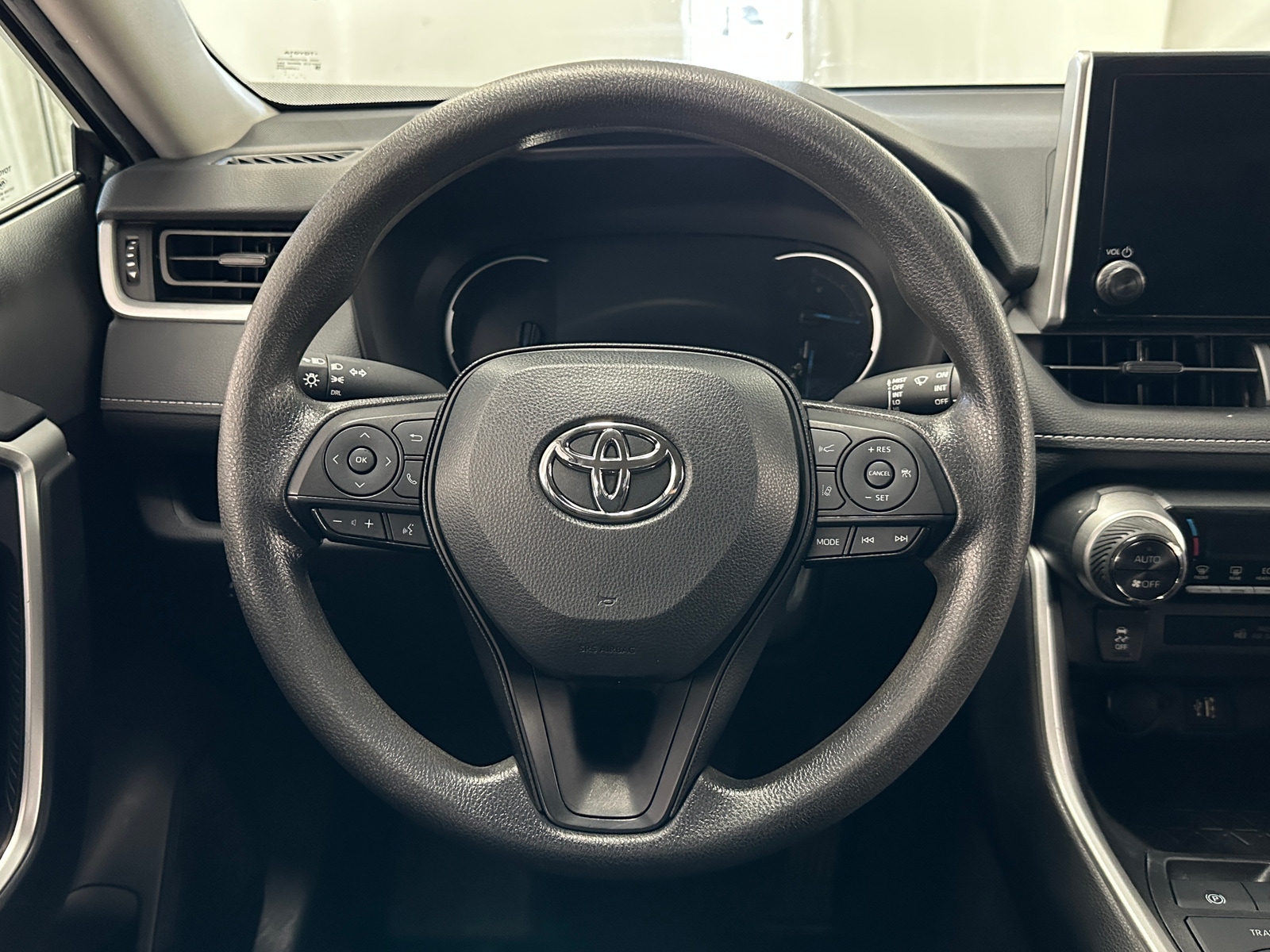Thumbnail: 2024 Toyota RAV4 - 5