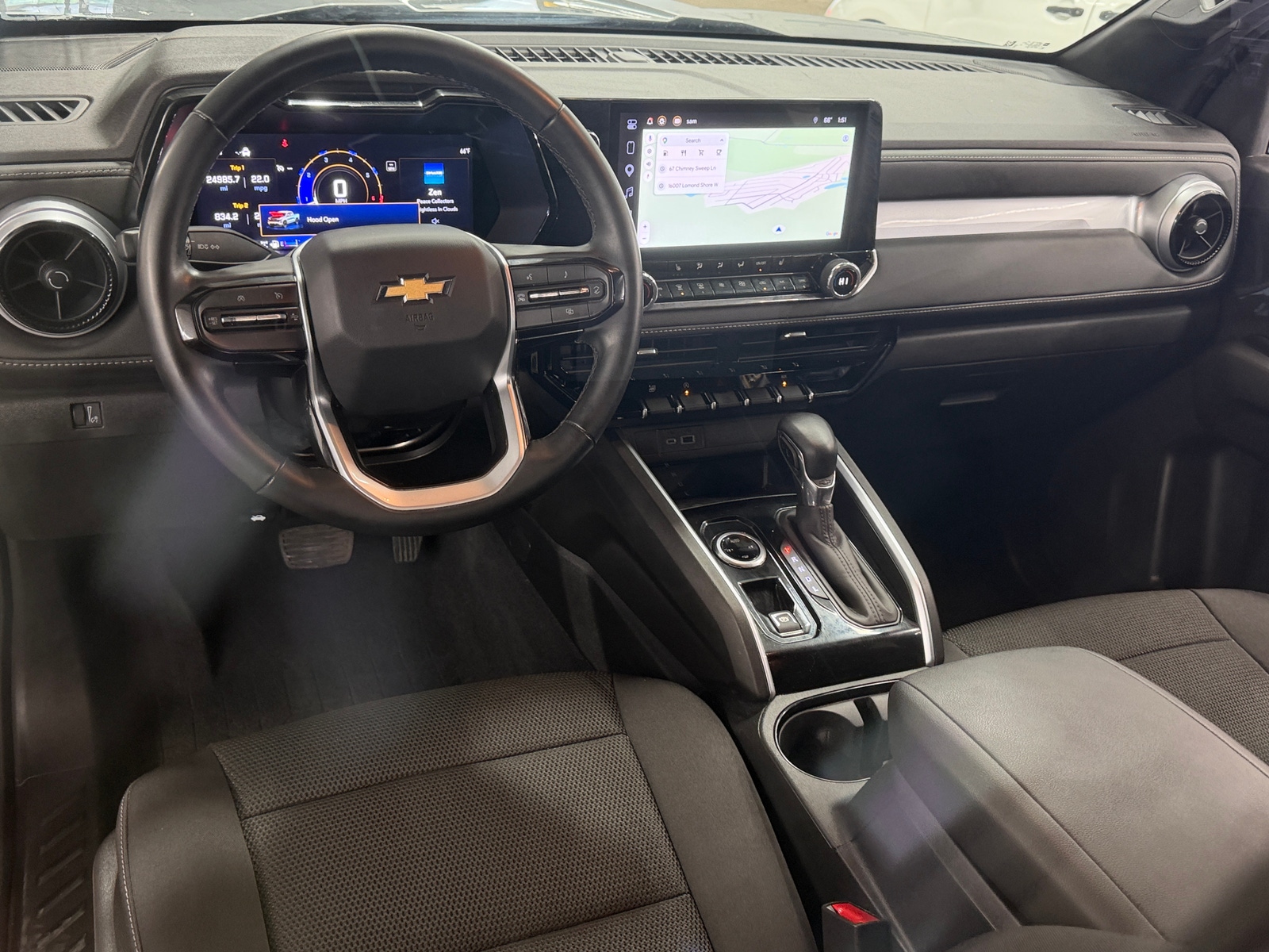 Thumbnail: 2024 Chevrolet Colorado - 3