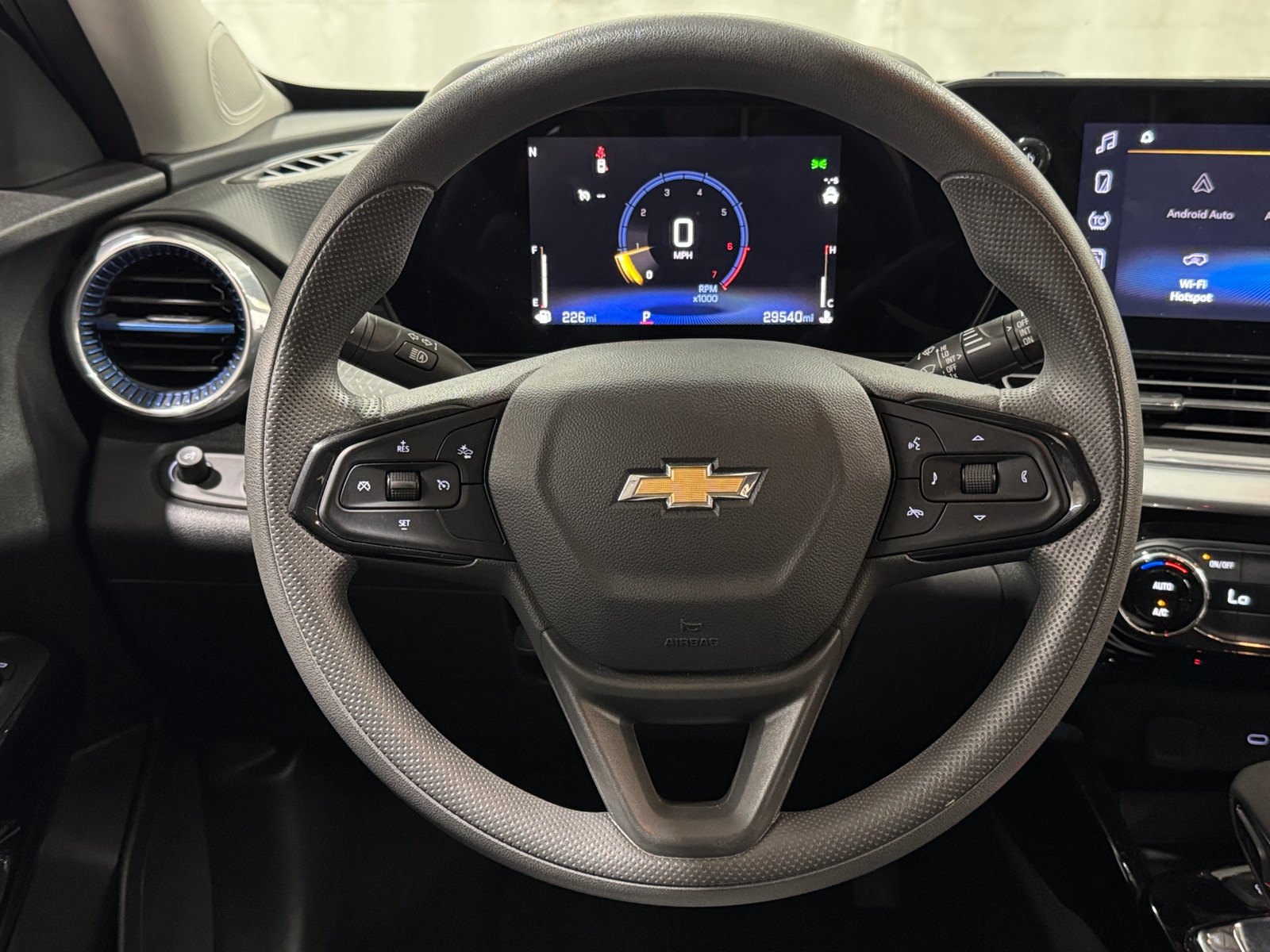 Thumbnail: 2025 Chevrolet Trax - 4