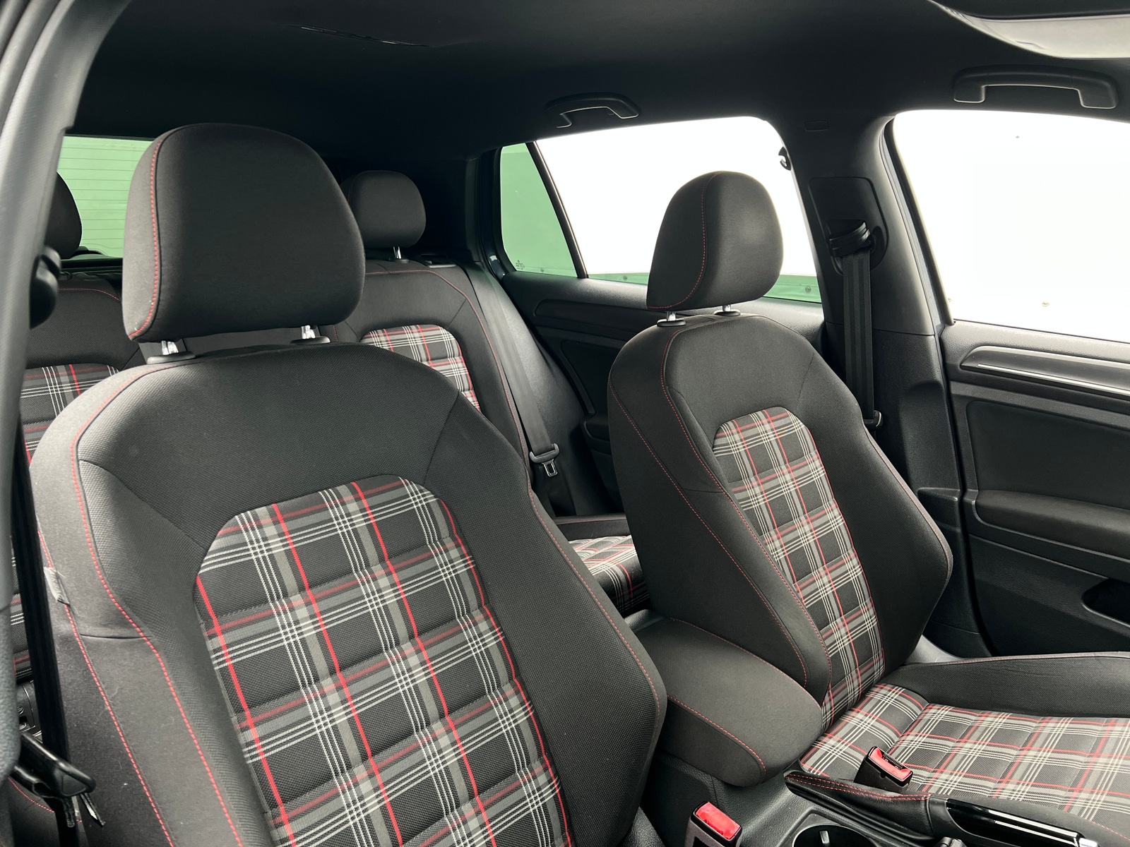 Thumbnail: 2019 Volkswagen Golf - 2