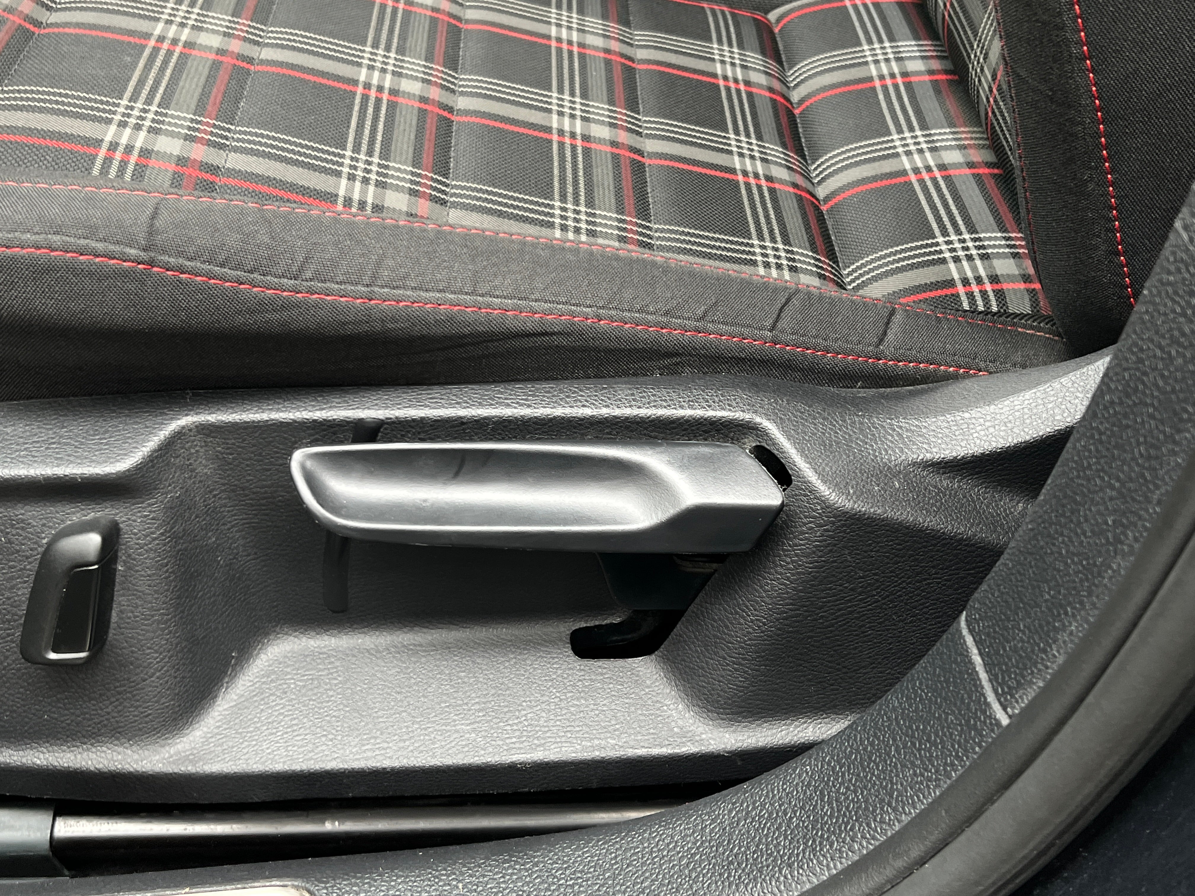 3VW6T7AU3KM001300