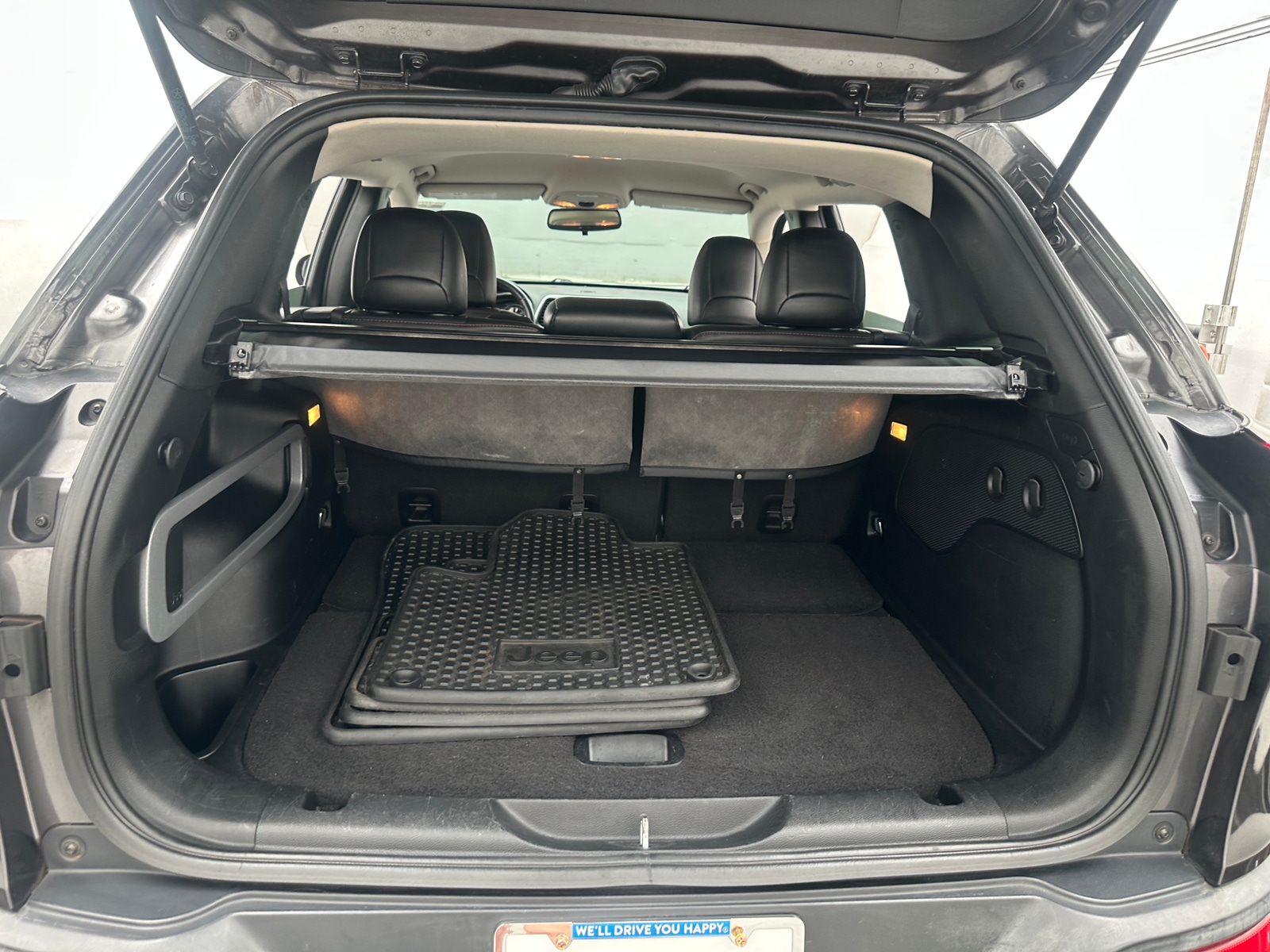 Thumbnail: 2016 Jeep Cherokee - 6