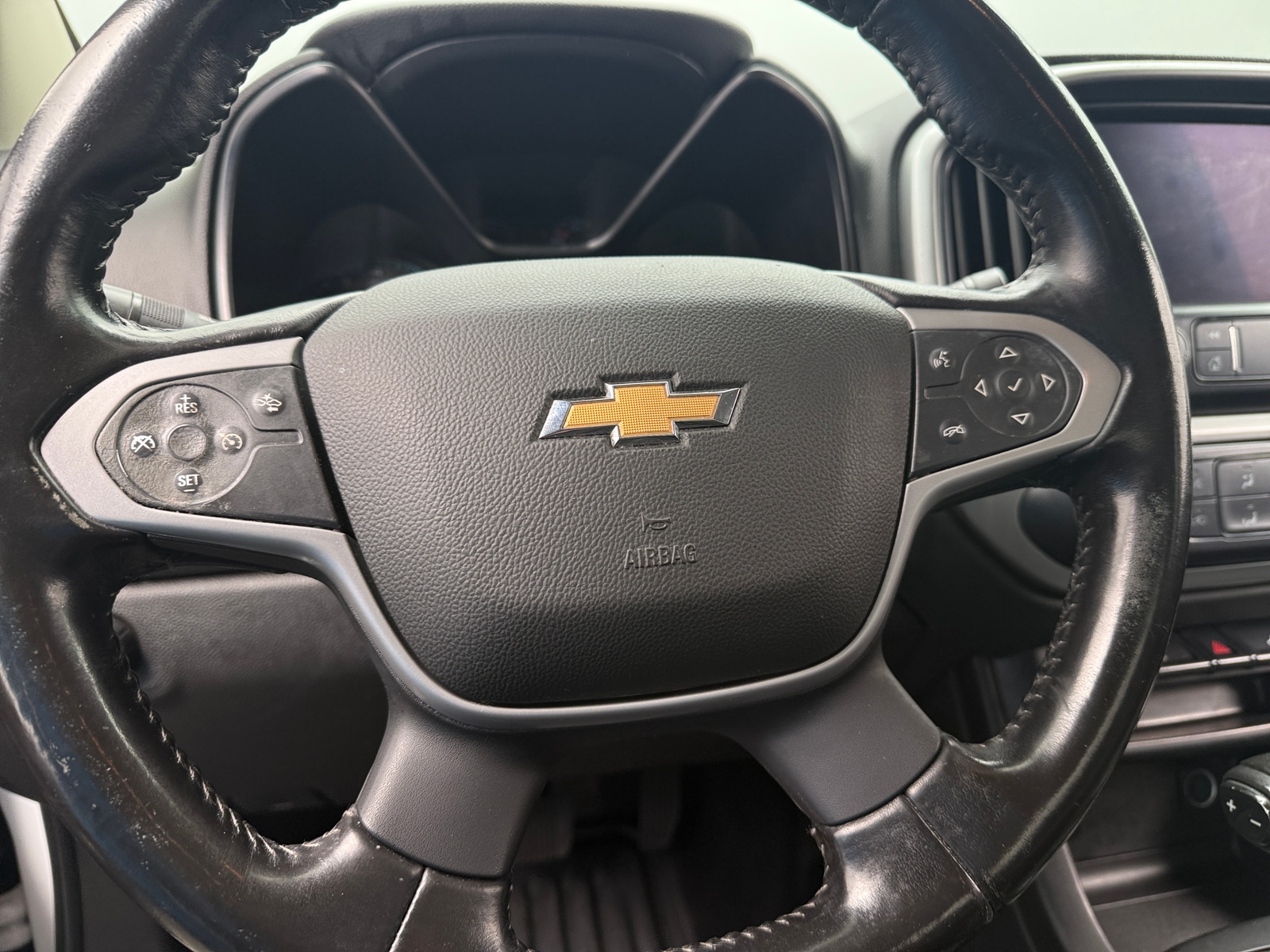 Thumbnail: 2021 Chevrolet Colorado - 5