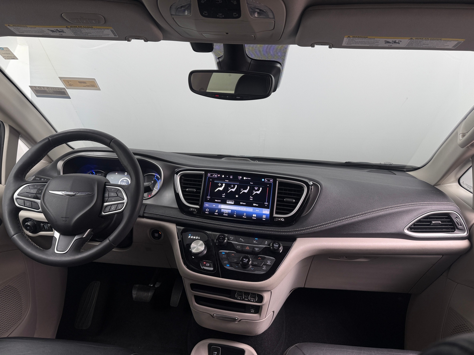 Thumbnail: 2022 Chrysler Pacifica - 2