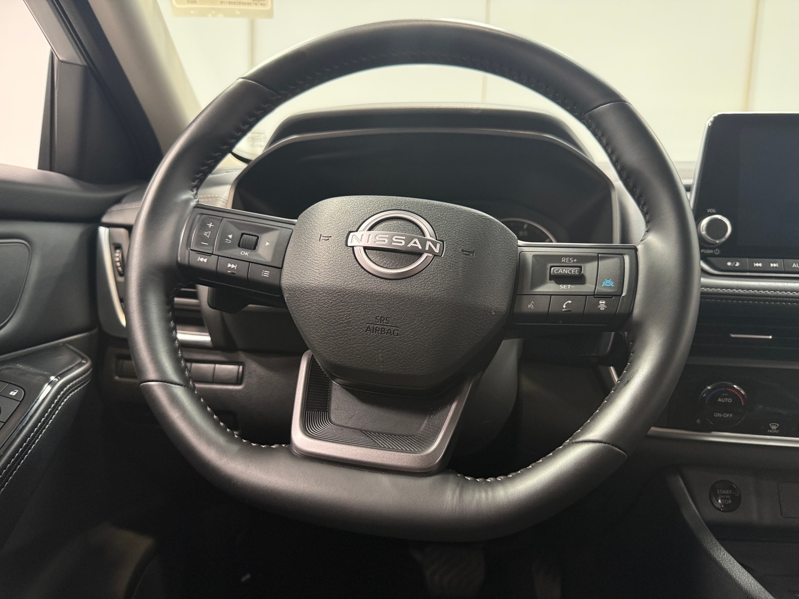 Thumbnail: 2025 Nissan Rogue - 5